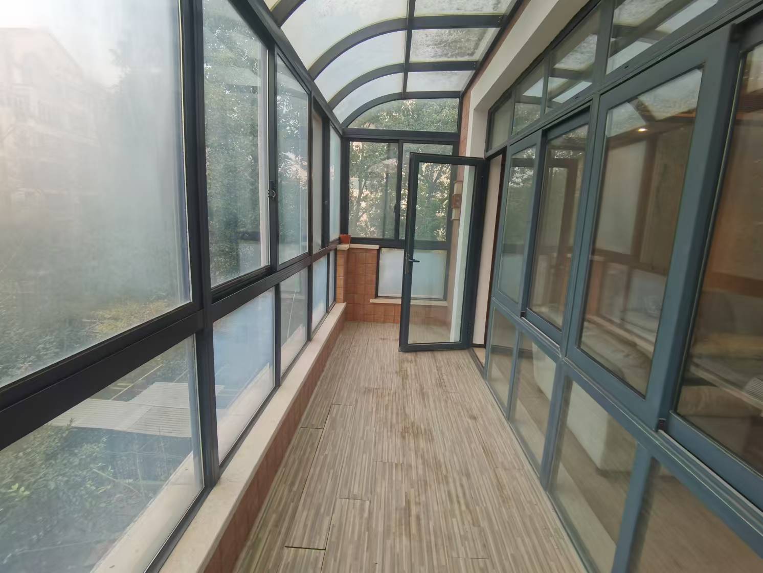金水湾花园 3室2厅2卫 165m&sup2;