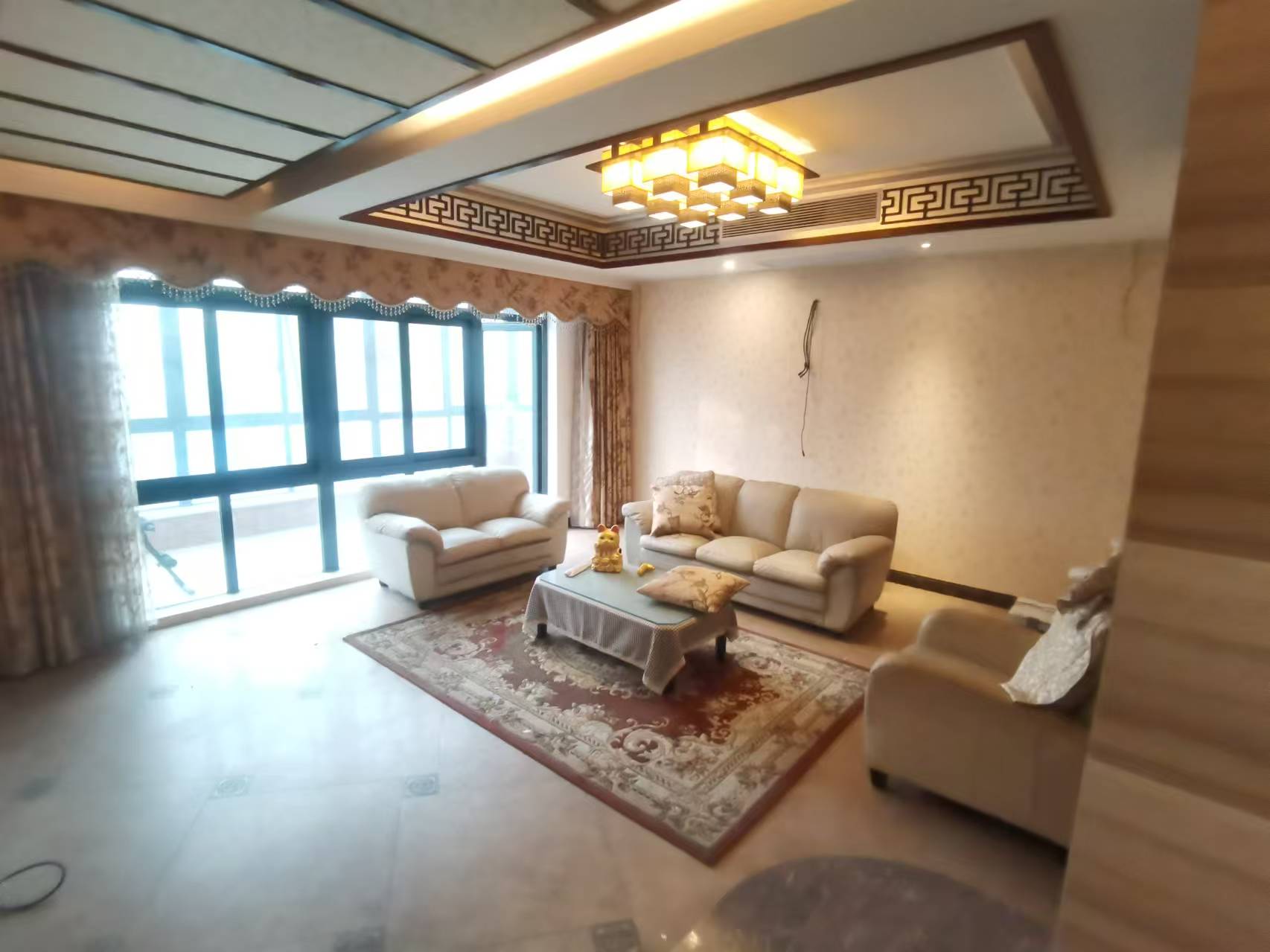 金水湾花园 3室2厅2卫 165m²