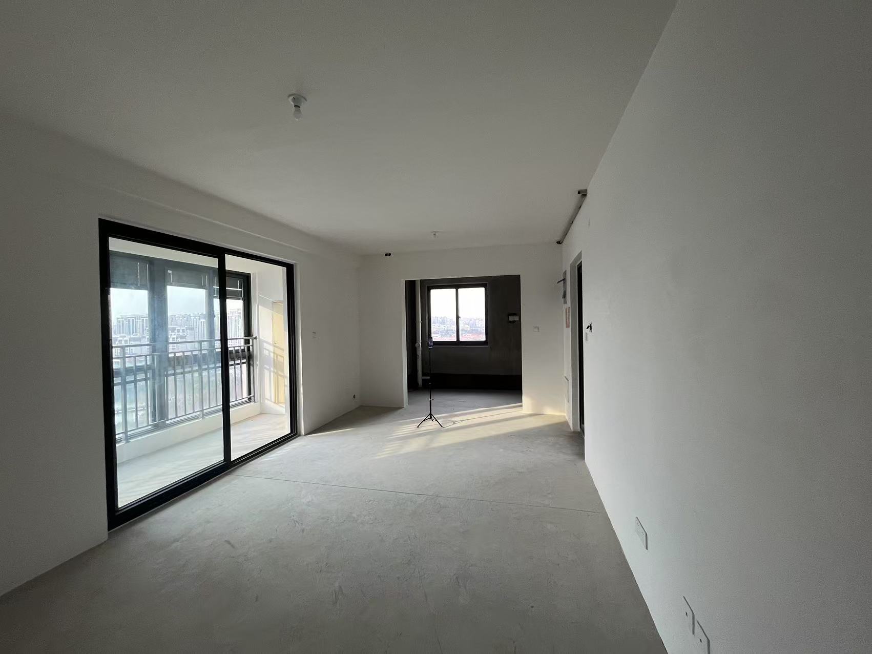 春溪集 3室2厅2卫 128m²
