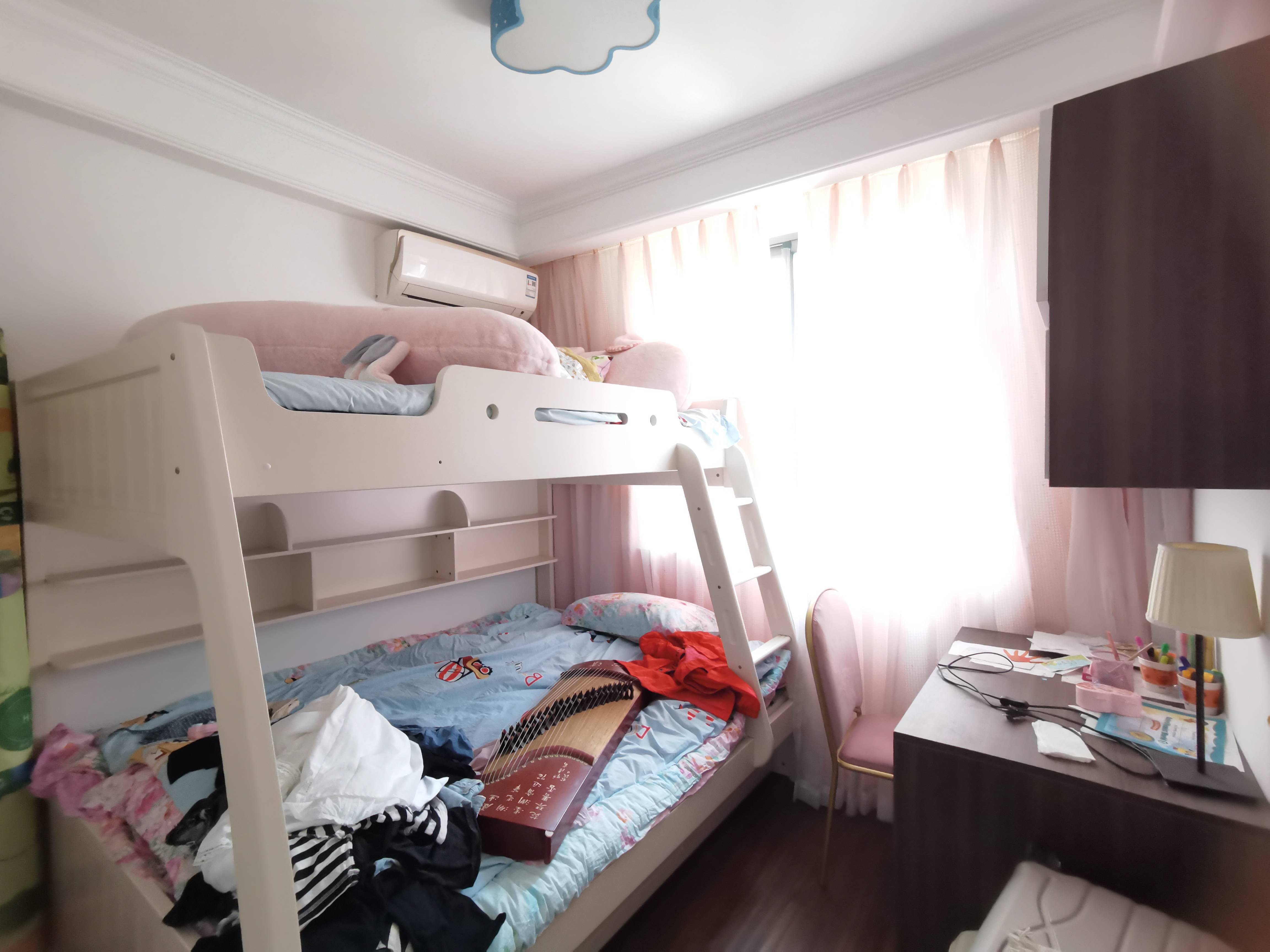 书香华府小区 3室2厅2卫 129.3m&sup2;