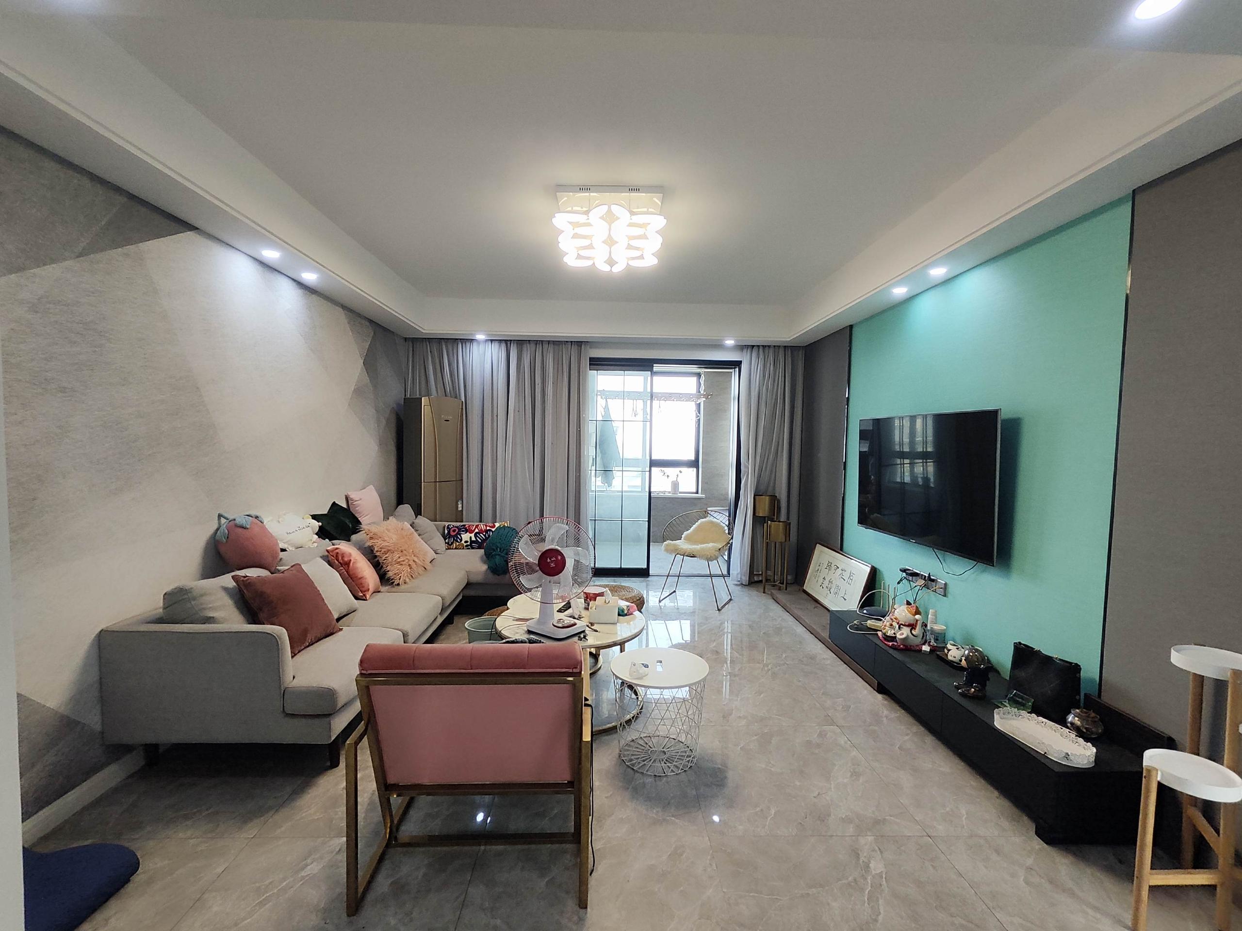 书香华府小区 3室2厅2卫 129.3m&sup2;
