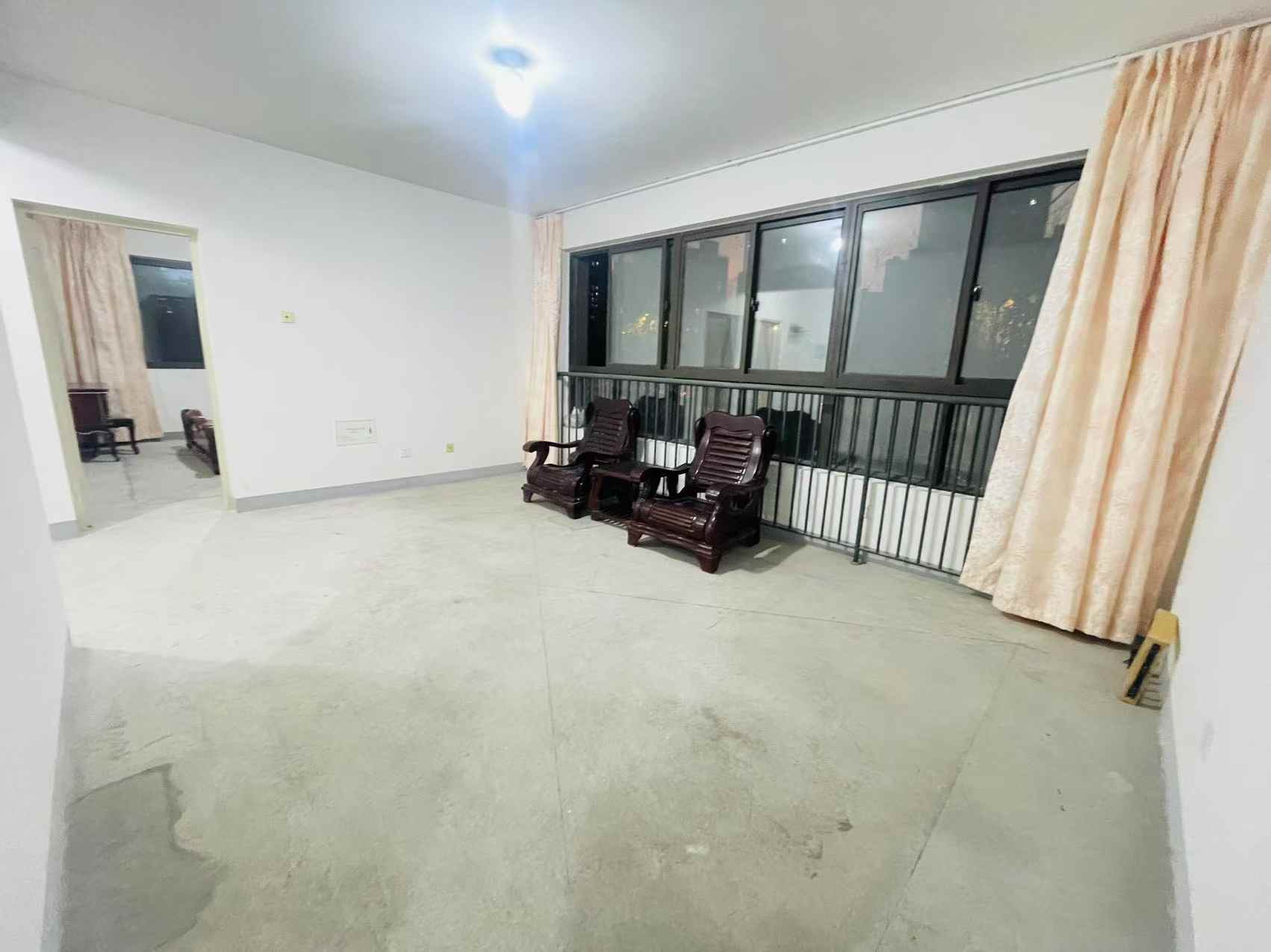 同和嘉苑东区 2室1厅1卫 98m²