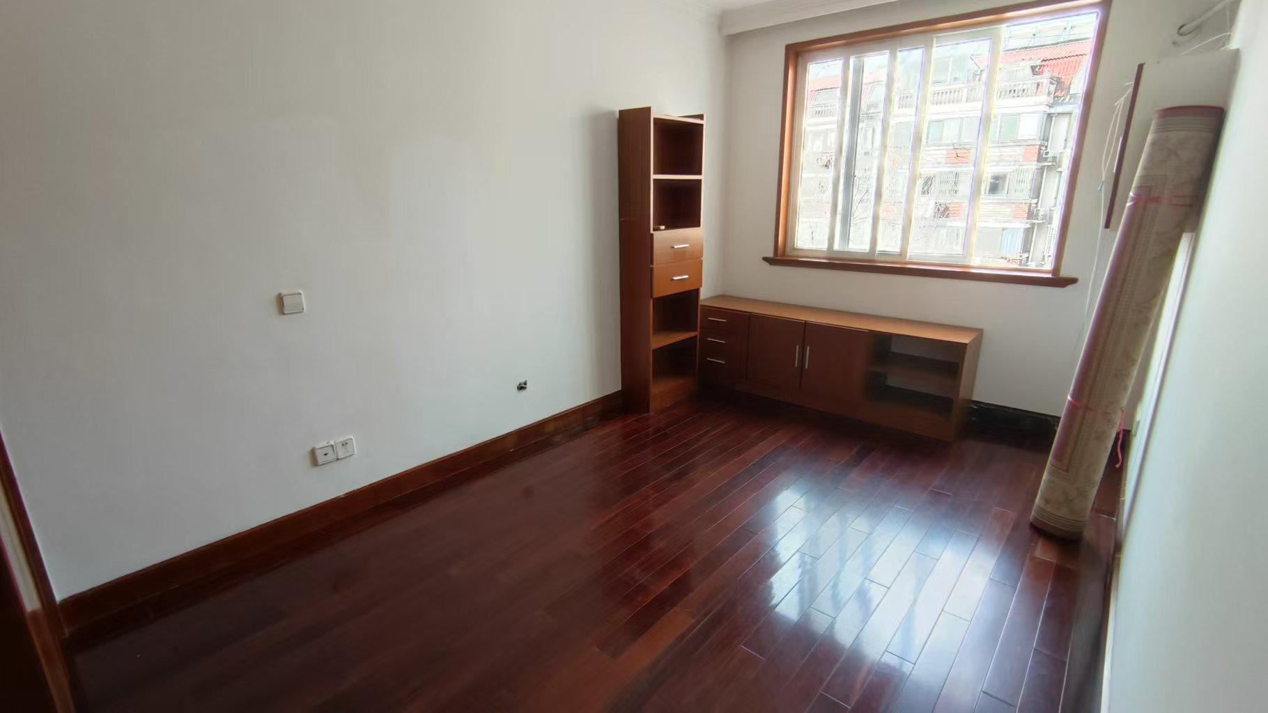 颐和花园 3室2厅2卫 147m&sup2;