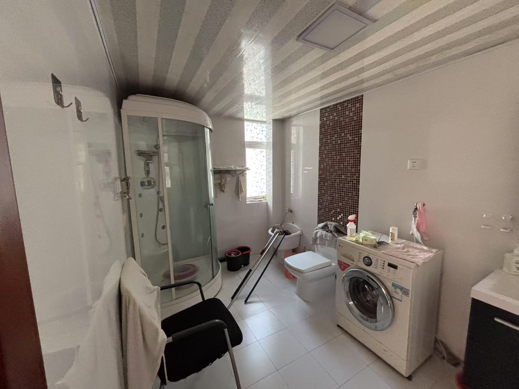 城港花苑东区 4室2厅2卫 172m&sup2;