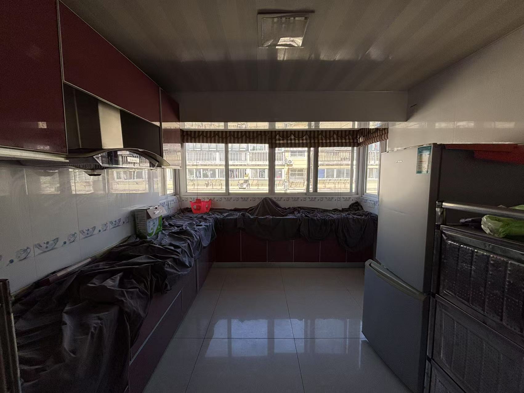 城港花苑东区 4室2厅2卫 172m&sup2;