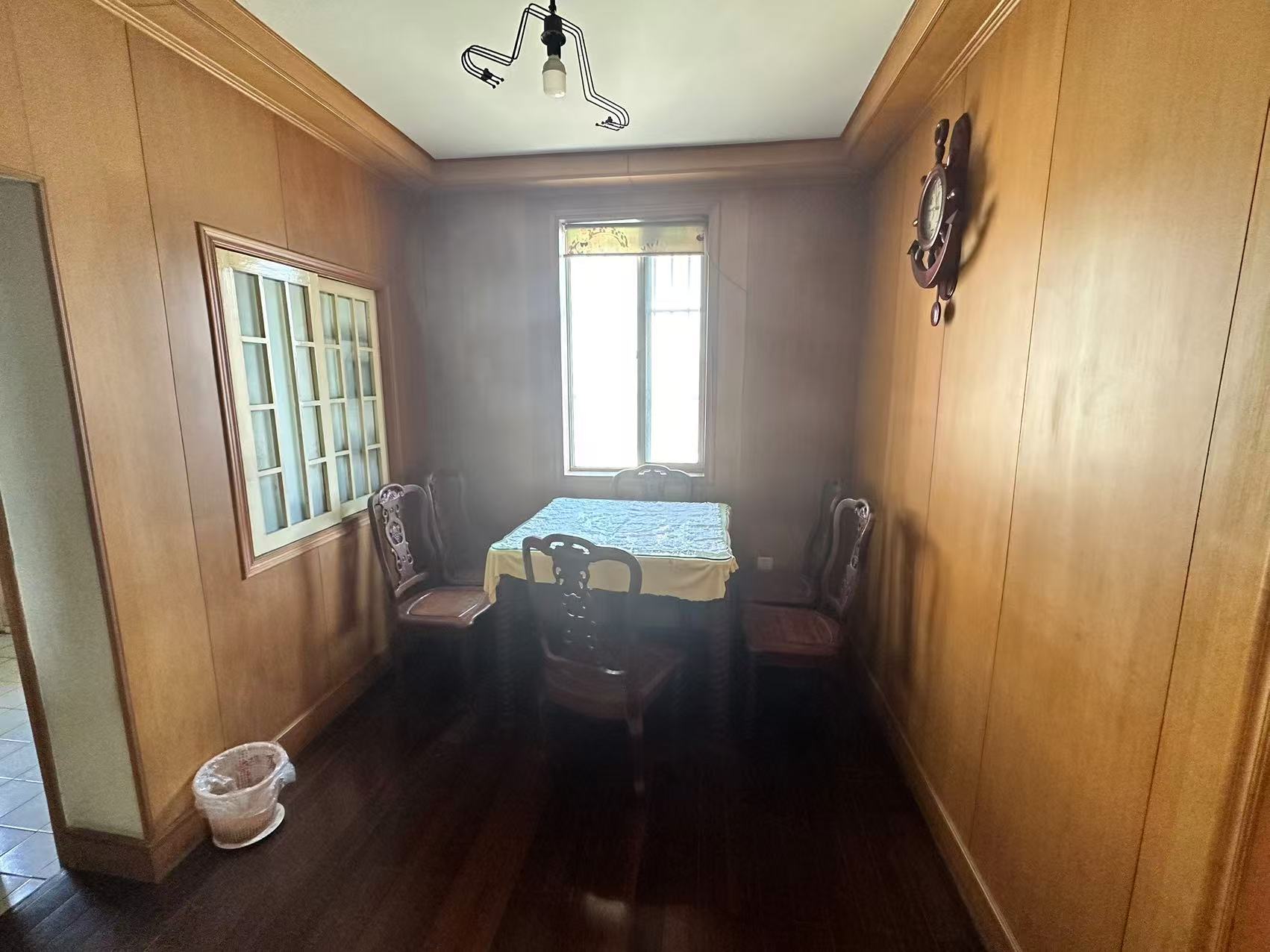 银花苑 3室1厅1卫 95.00m²