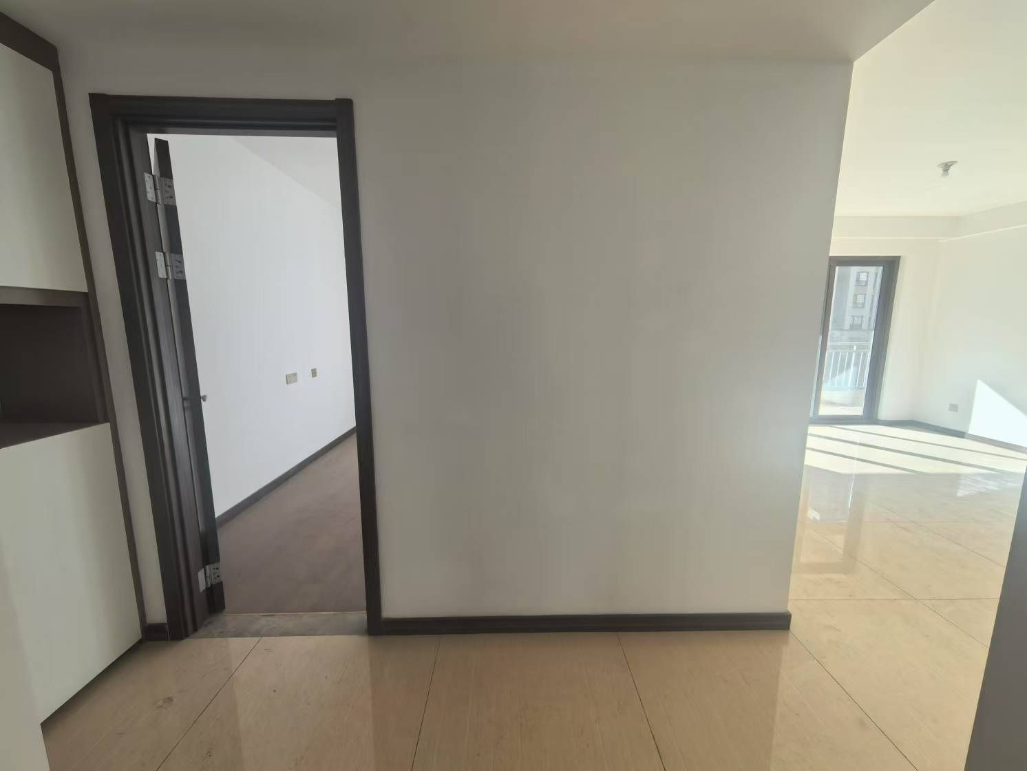 卓越万科新都会 4室2厅2卫 144m&sup2;