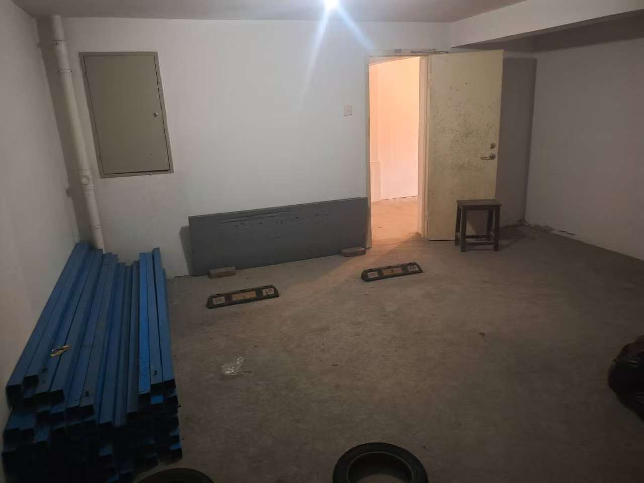 友谊家园 5室2厅4卫 270m&sup2;
