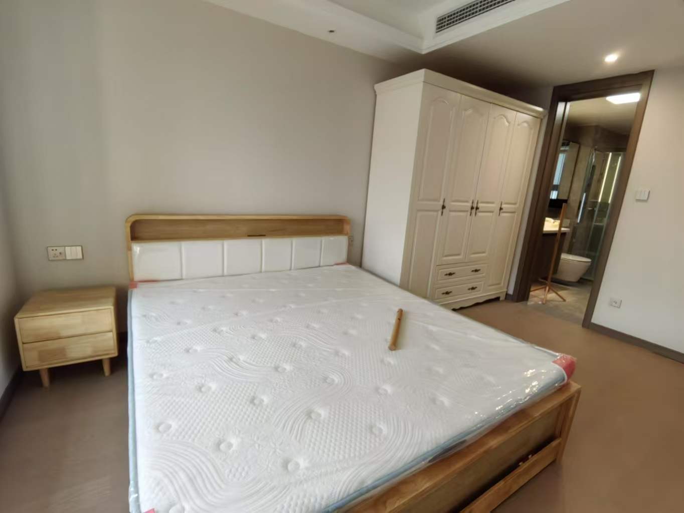 北纬31度 3室2厅2卫 110m&sup2;