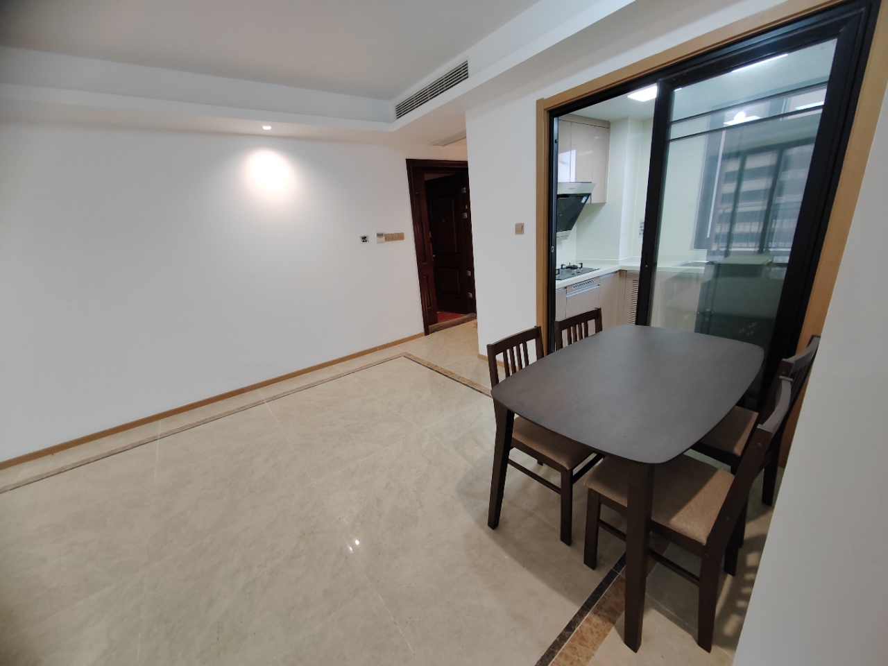 林肯公园 3室2厅2卫 115.00m&sup2;