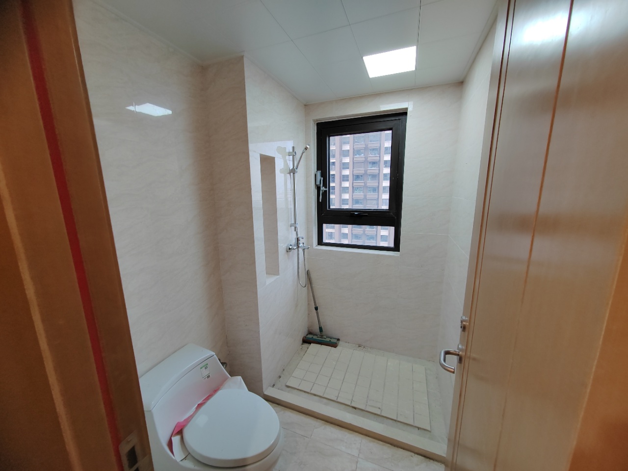 林肯公园 3室2厅2卫 115.00m&sup2;