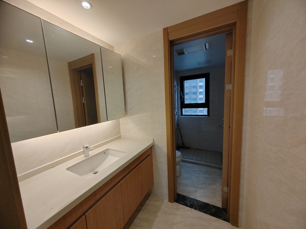 林肯公园 3室2厅2卫 115.00m&sup2;