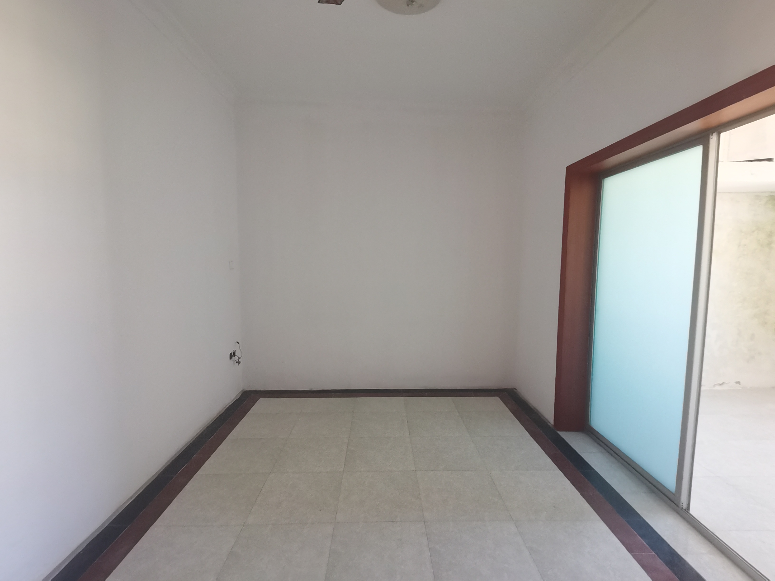 八角亭小区 3室2厅1卫 87.8m²