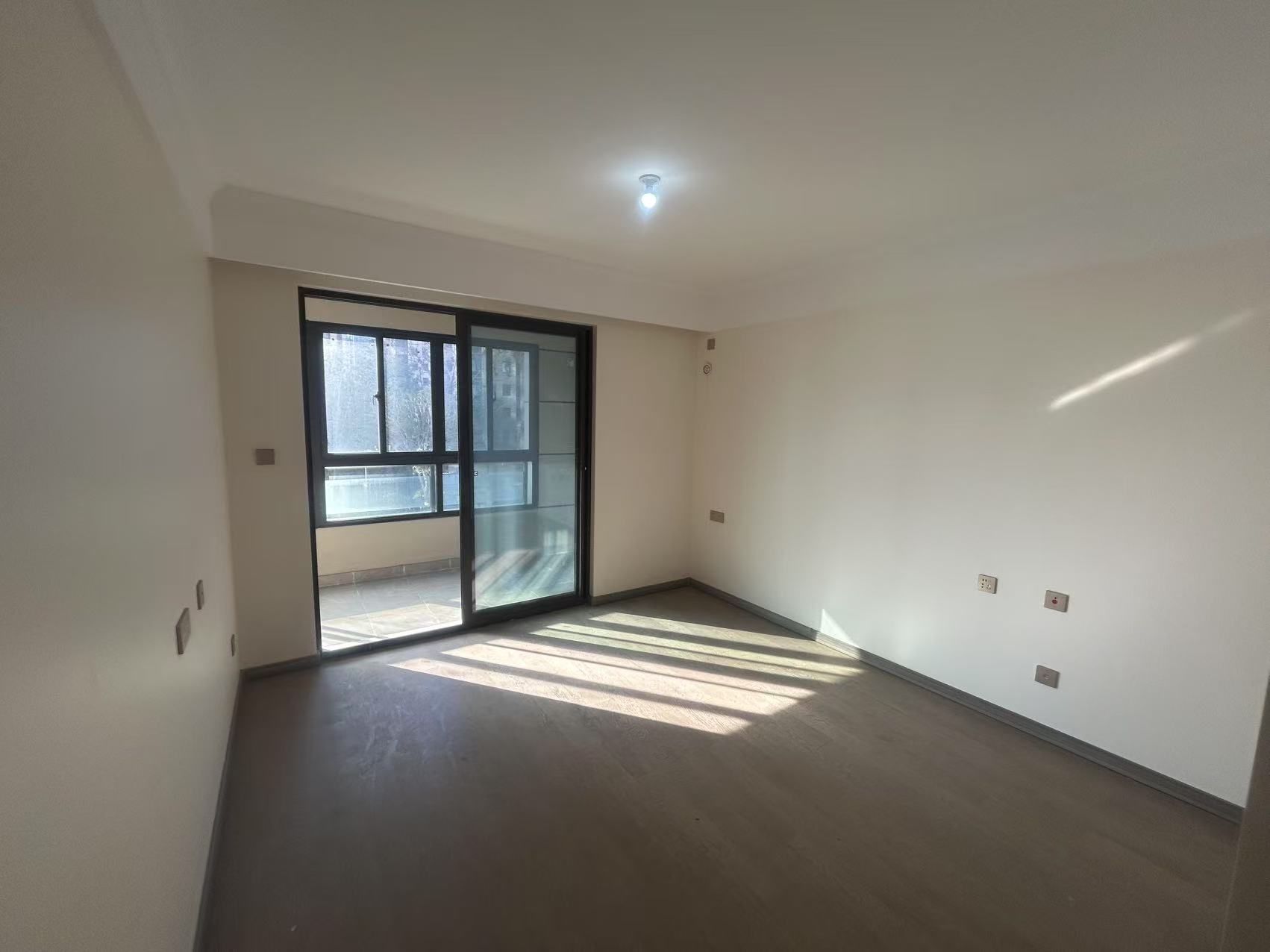 中创大都会 3室2厅2卫 114.07m²