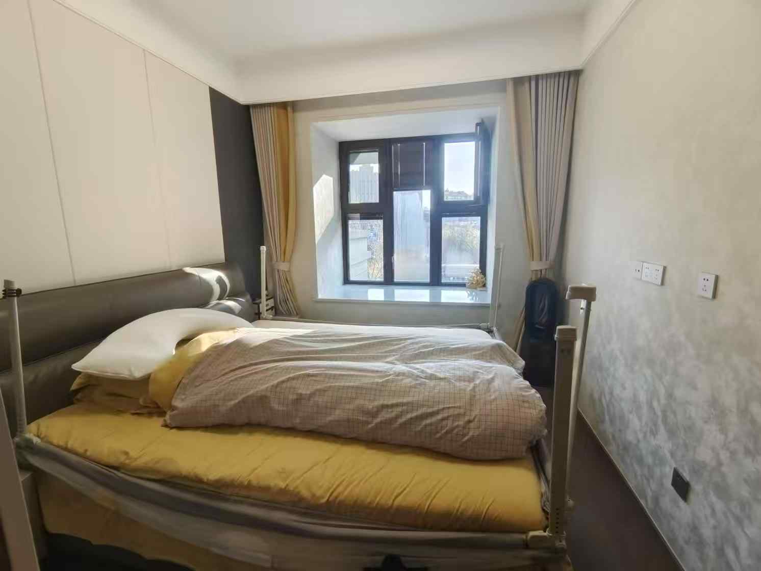 珑府 4室2厅2卫 143.00m&sup2;