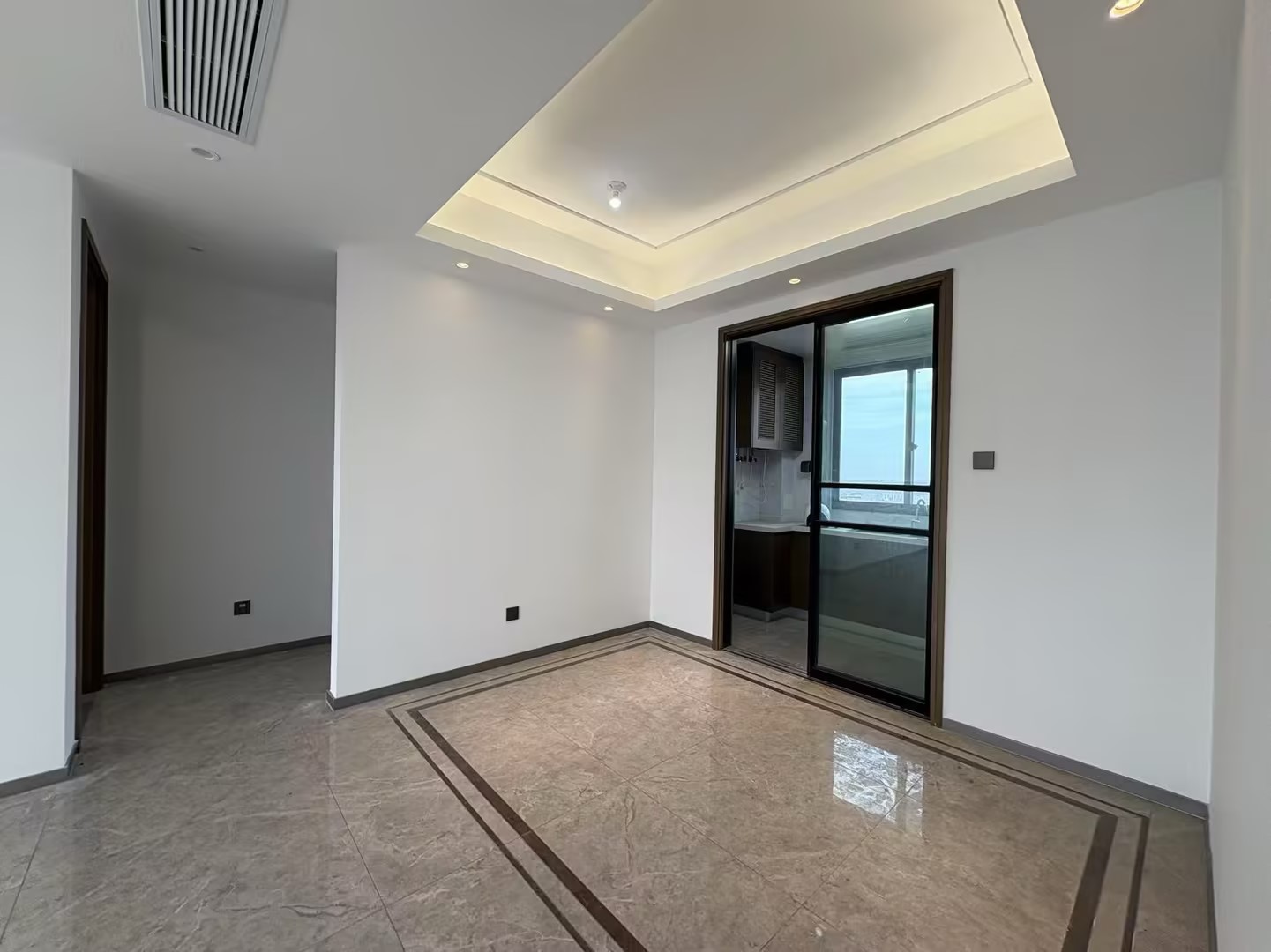 都会沁园 3室2厅2卫 123m²