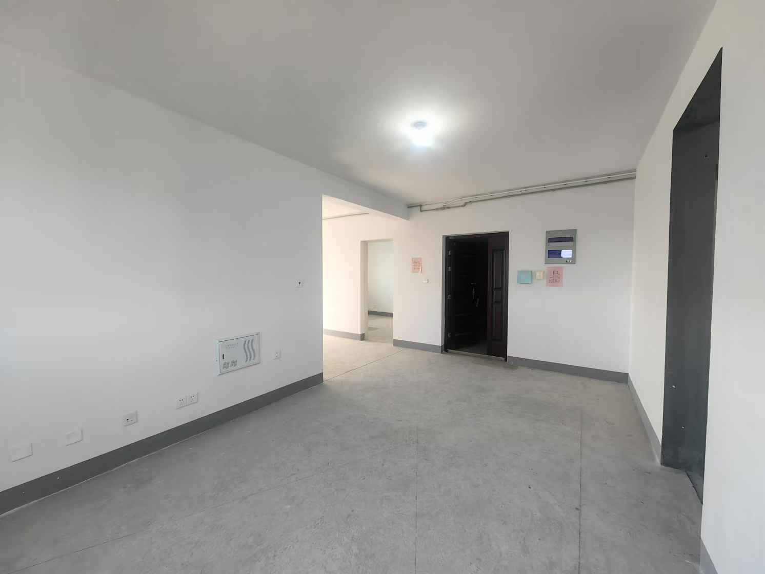 兴石花园 3室2厅1卫 105.67m²