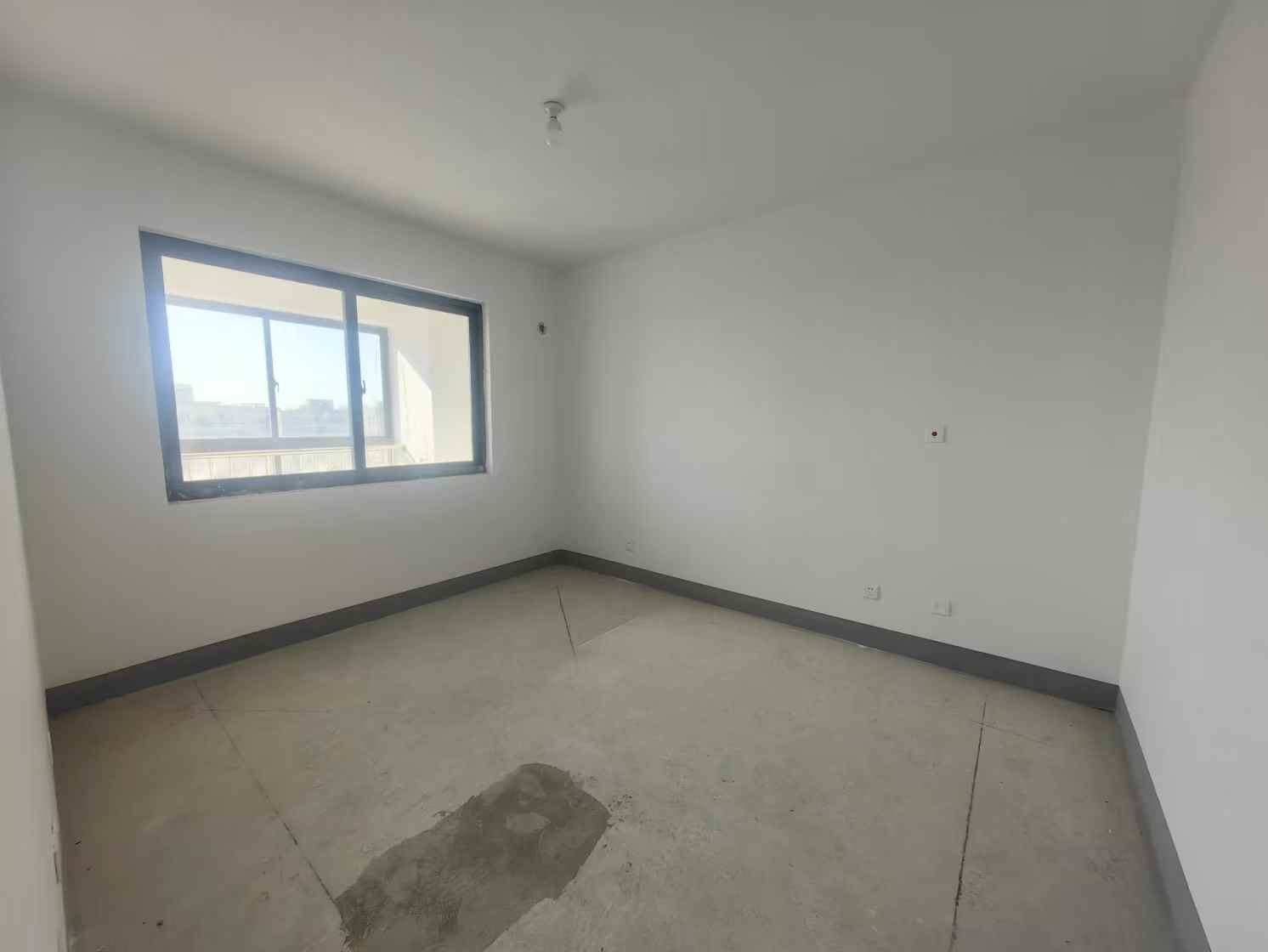 兴石花园 3室2厅1卫 105.67m&sup2;