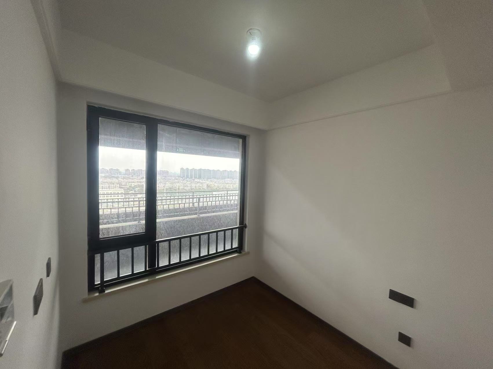 春风南岸东园 3室2厅1卫 95.94m&sup2;