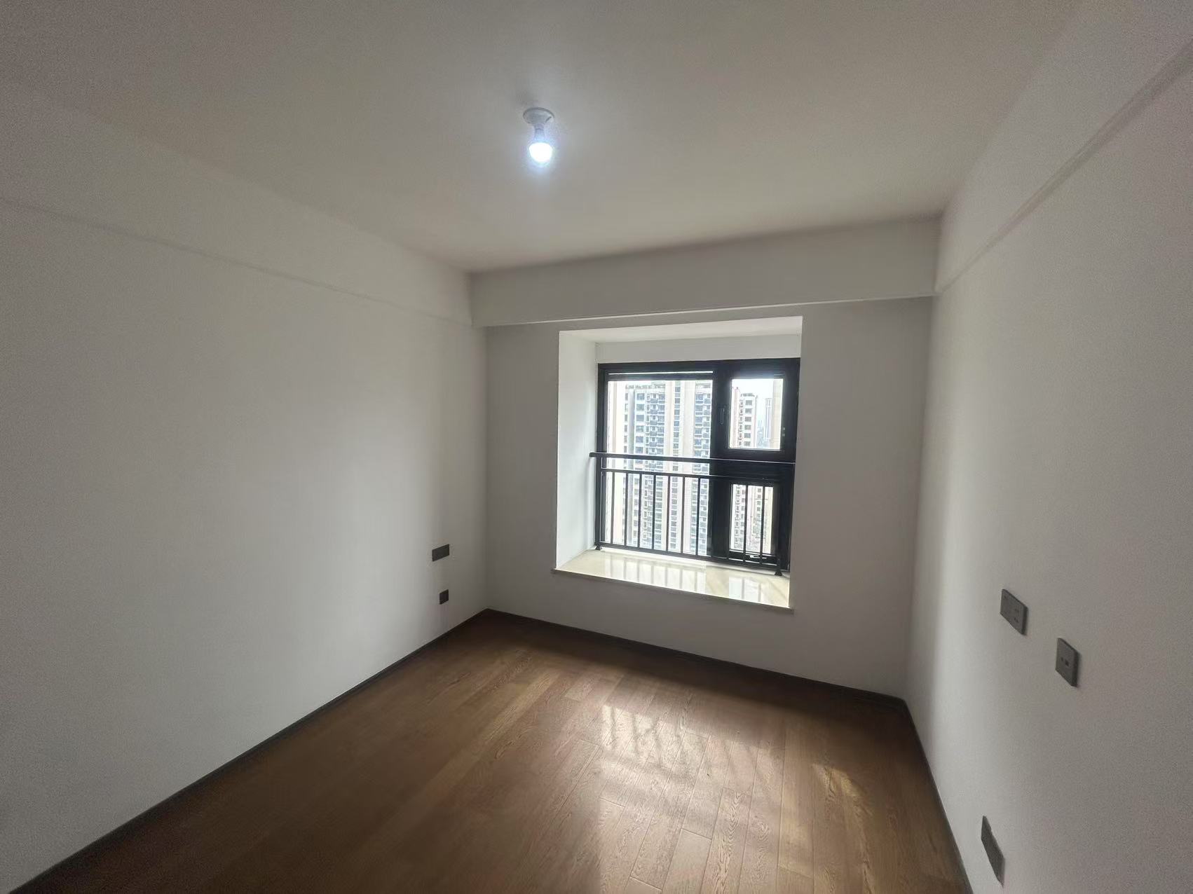春风南岸东园 3室2厅1卫 95.94m&sup2;