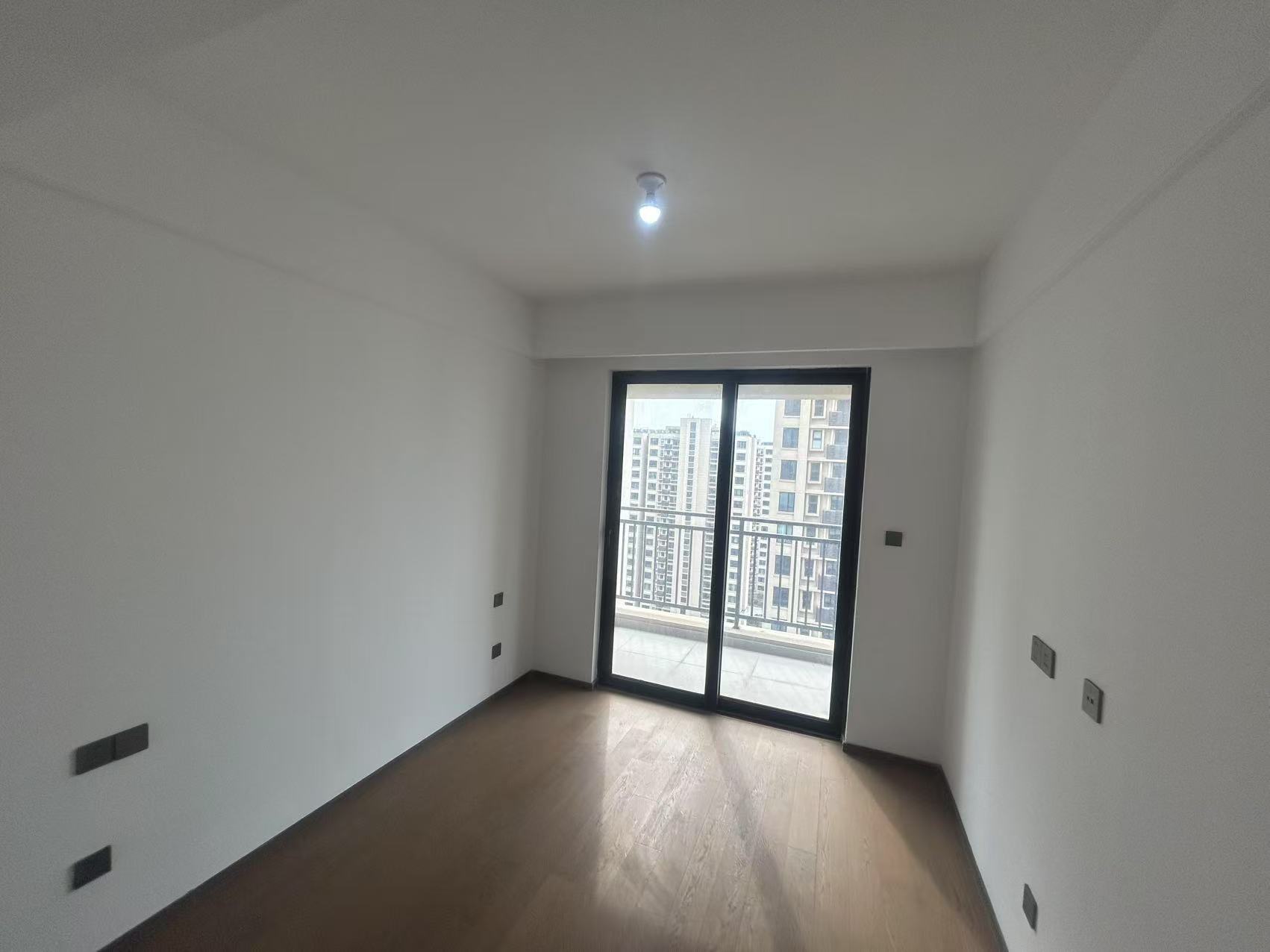 春风南岸东园 3室2厅1卫 95.94m&sup2;