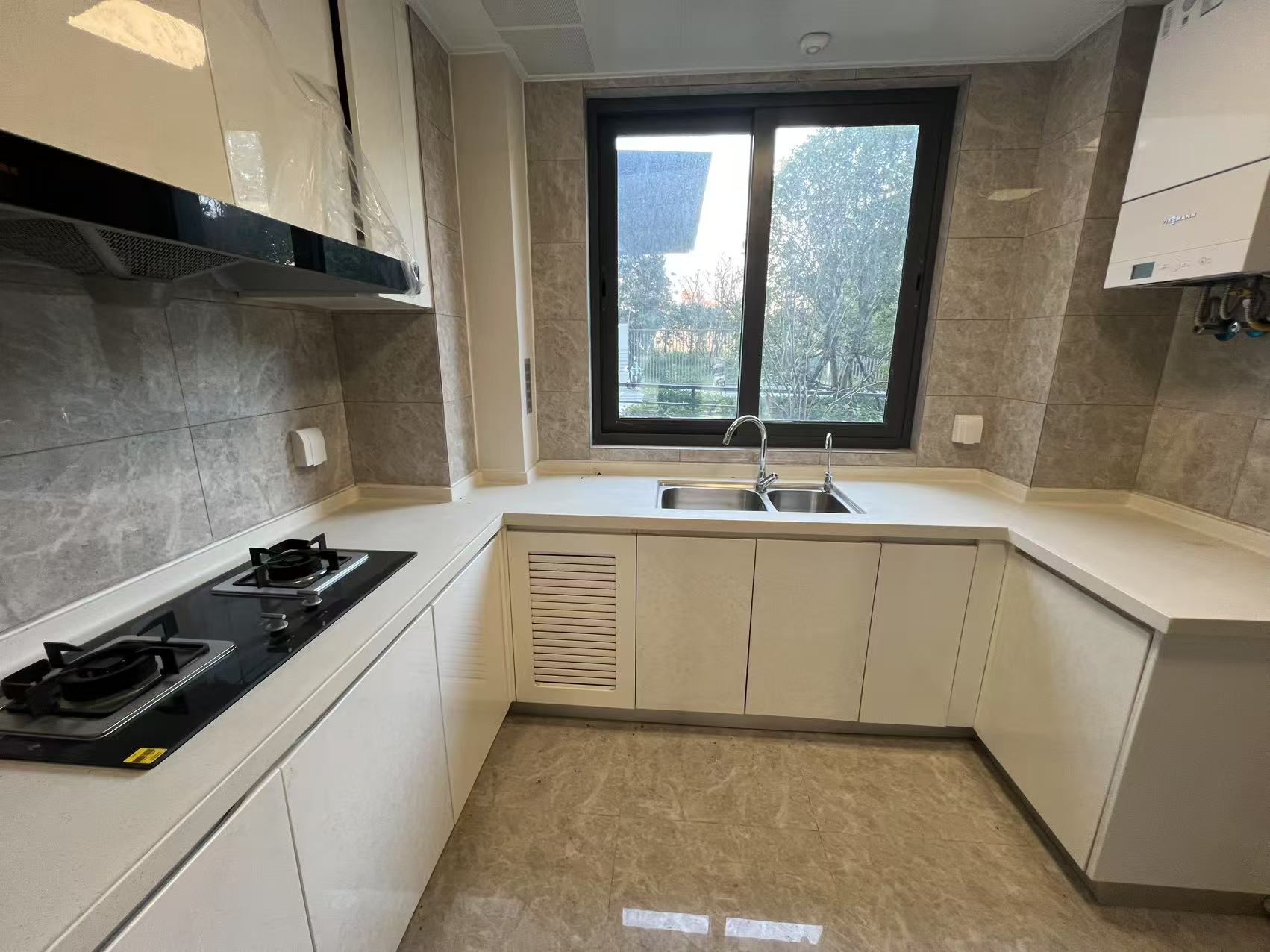 融创时代中心 4室2厅2卫 128.96m&sup2;