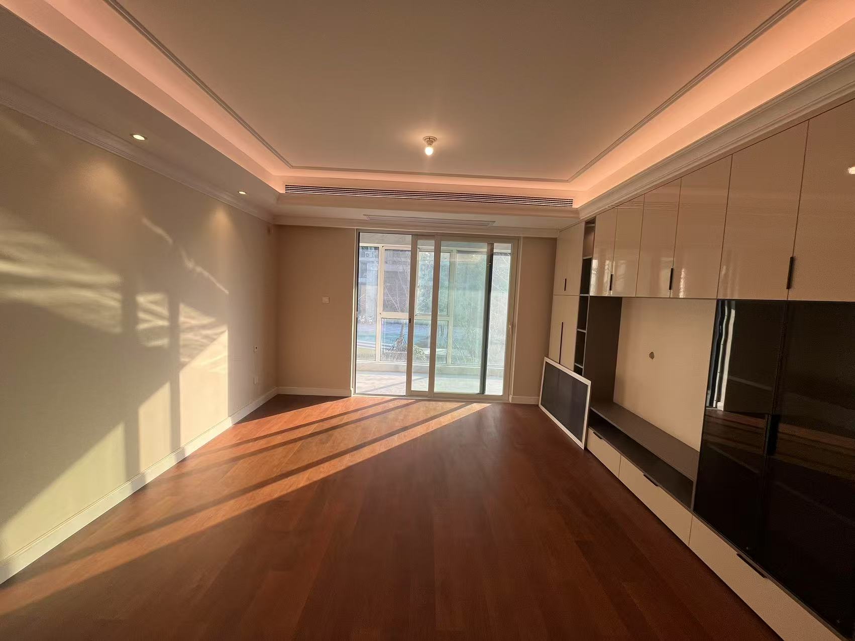 融创盛和九里桃源 3室2厅2卫 126.4m²