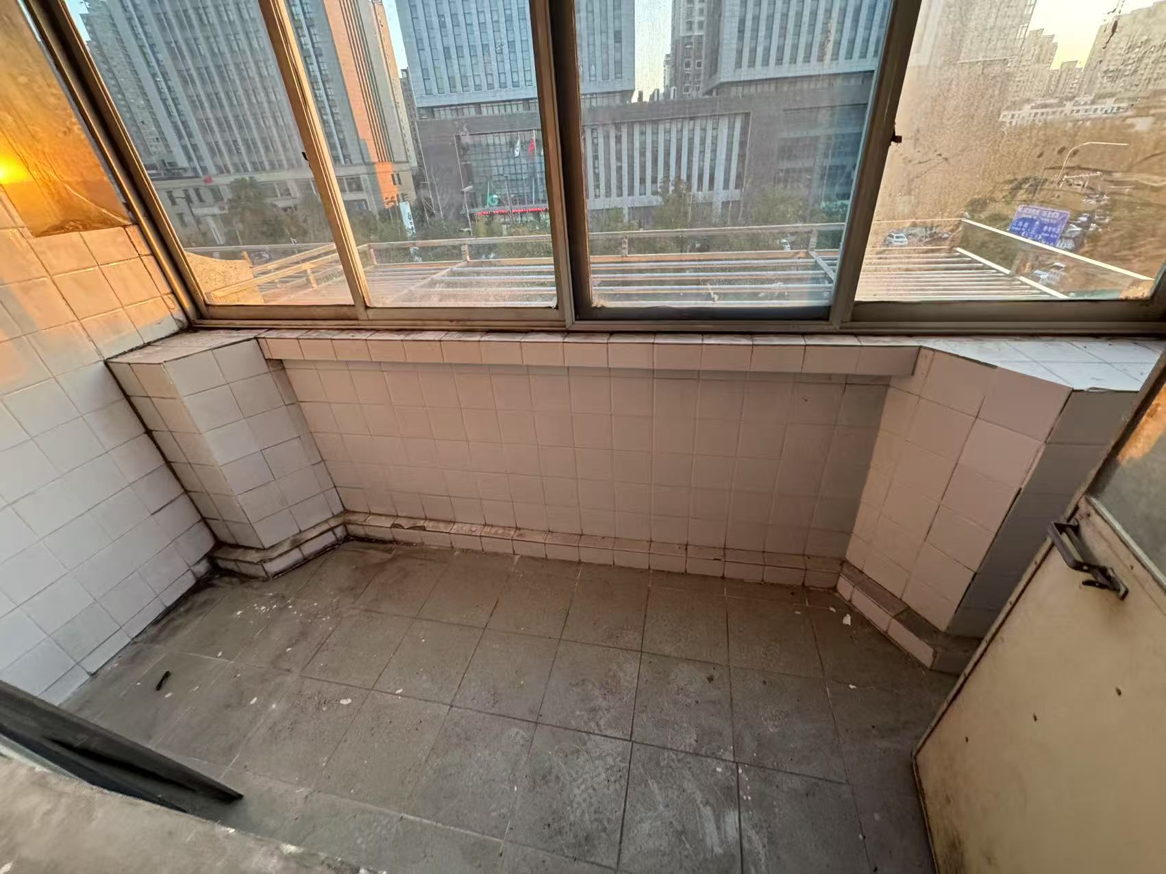 易家桥新村 2室1厅1卫 65.6m&sup2;