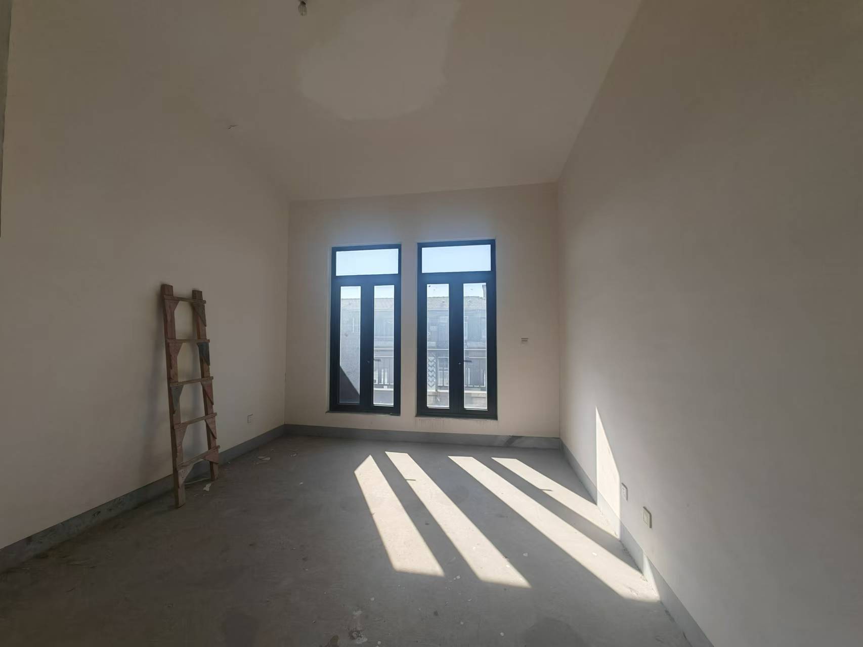 山水壹号 5室2厅4卫 267.10m&sup2;