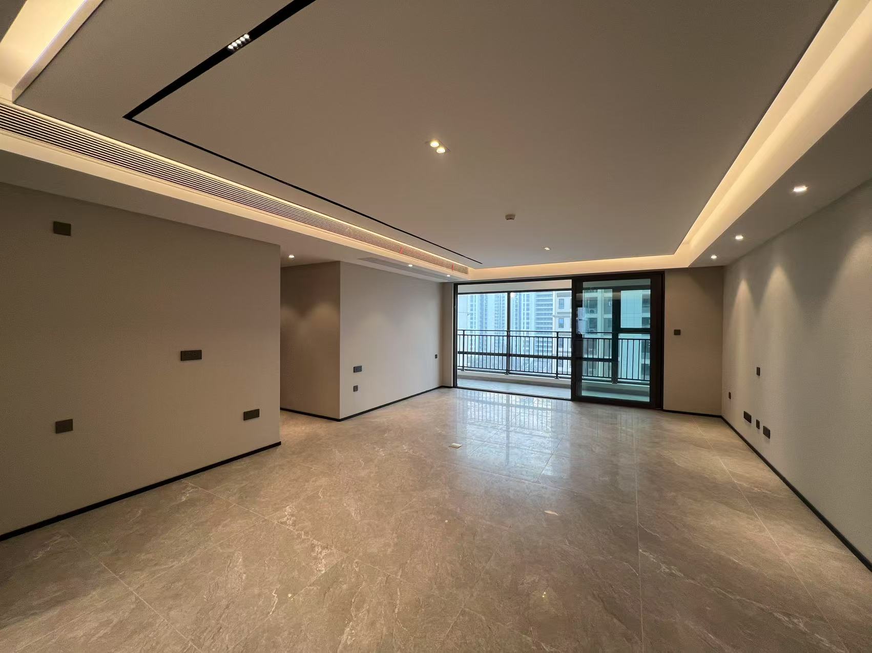 万科·揽境(揽境花苑) 3室2厅2卫 133.74m²