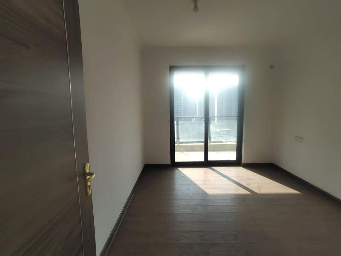 碧桂园时代悦城 3室2厅2卫 140m&sup2;