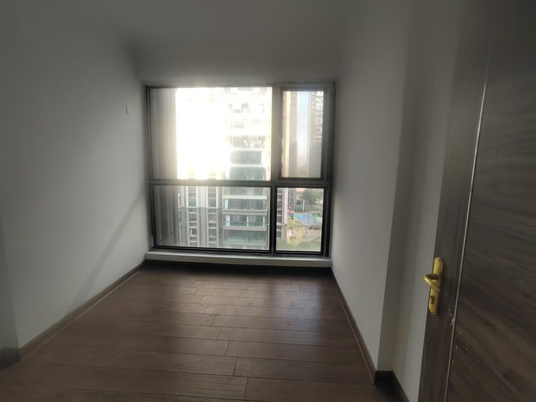 碧桂园时代悦城 3室2厅2卫 140m&sup2;