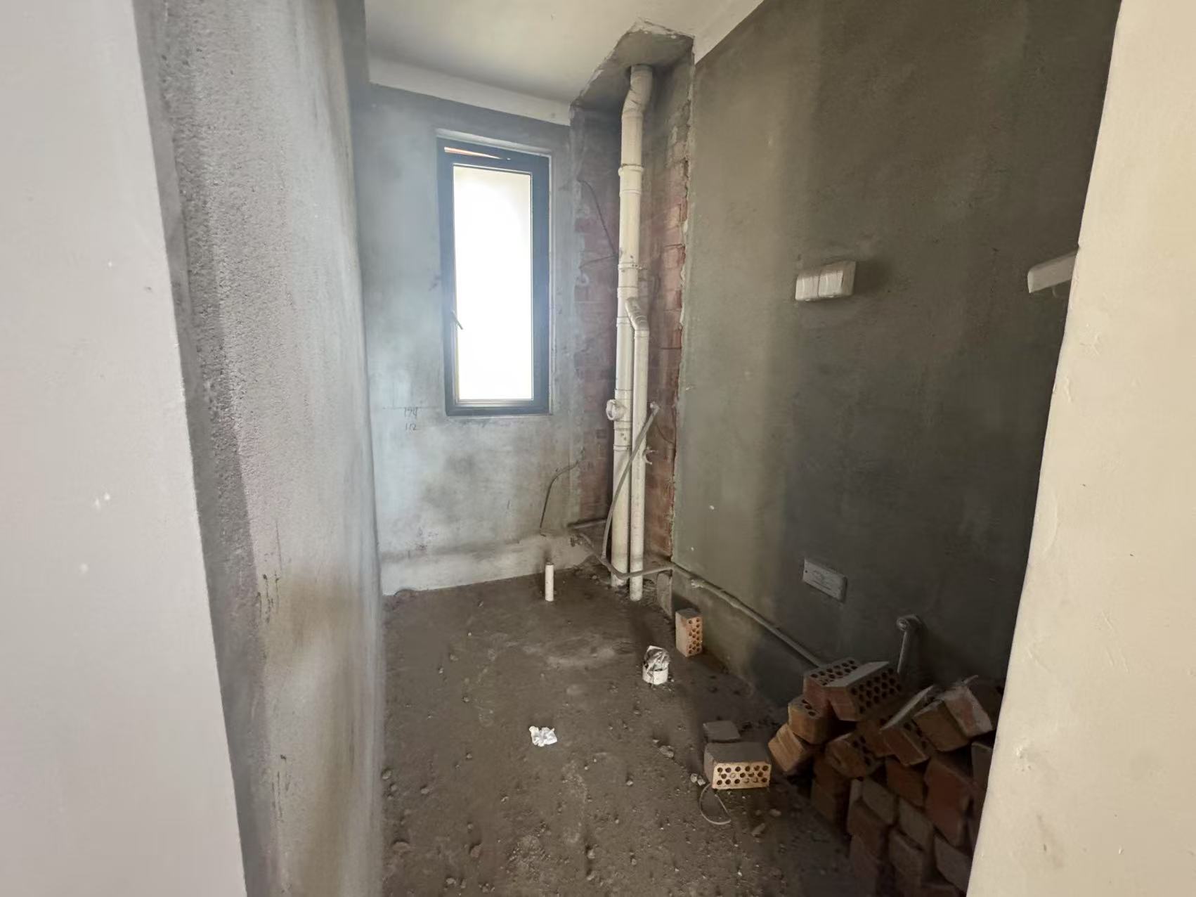 山水壹号 4室2厅3卫 257.61m&sup2;