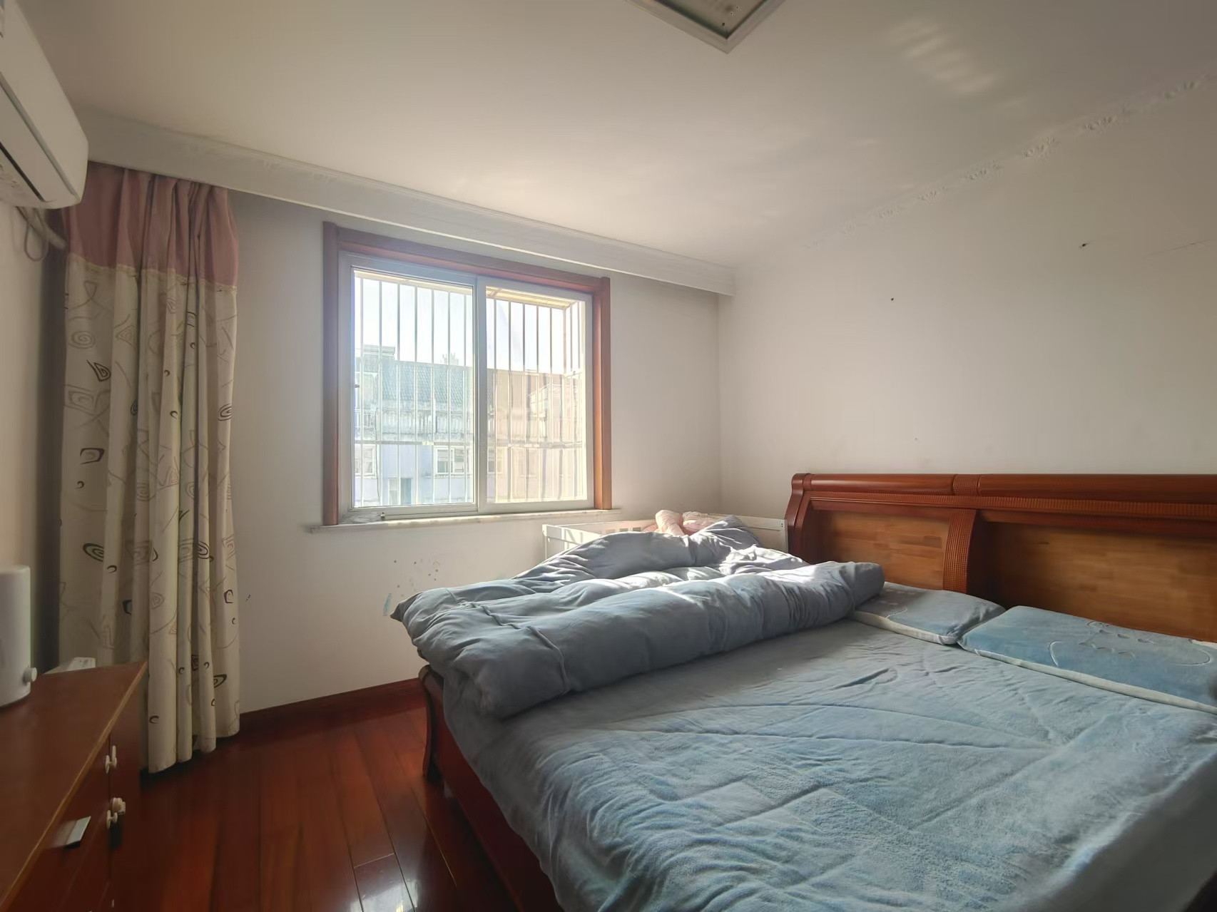 永兴花苑 3室2厅2卫 140m&sup2;