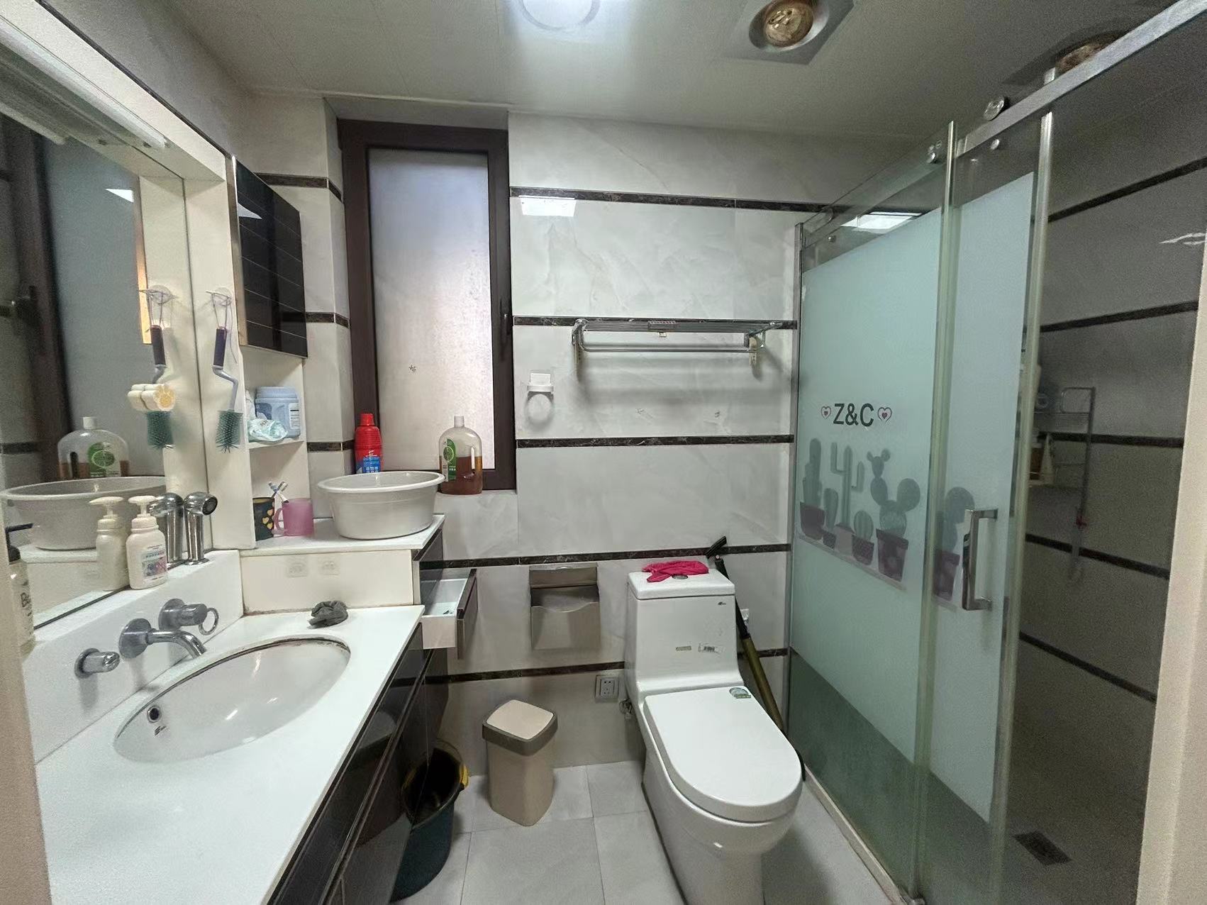 万濠华府 3室2厅2卫 165.79m&sup2;