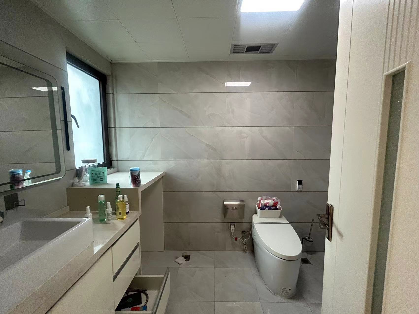万濠华府 3室2厅2卫 165.79m&sup2;
