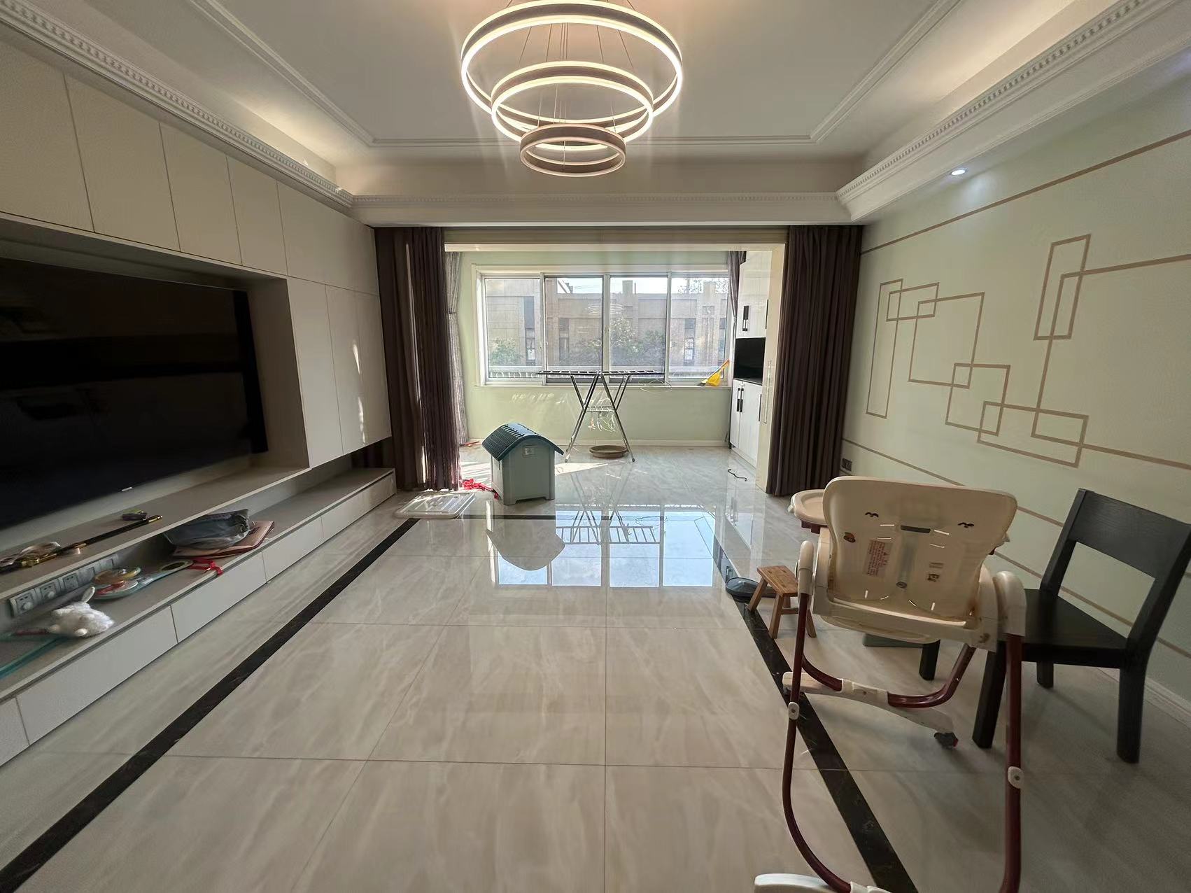 万濠华府 3室2厅2卫 165.79m²