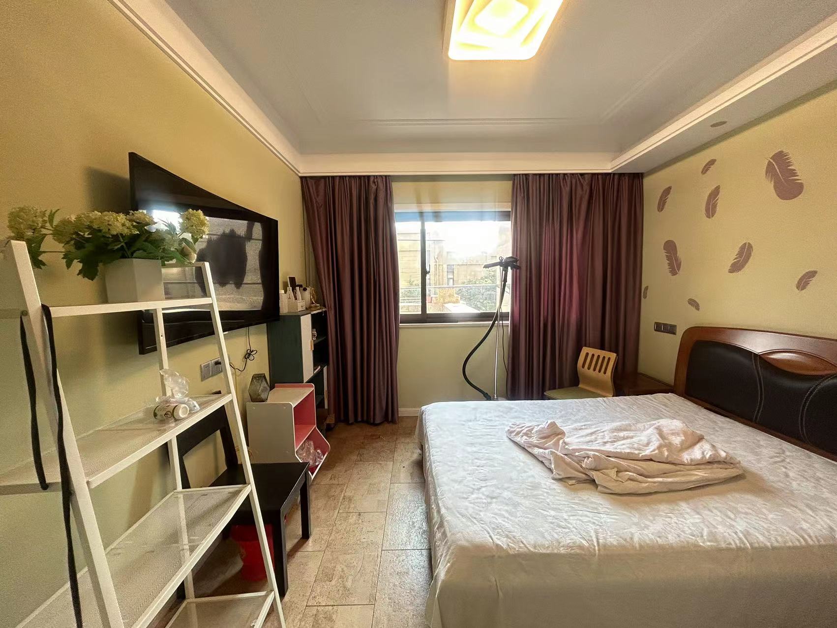 万濠华府 3室2厅2卫 165.79m&sup2;