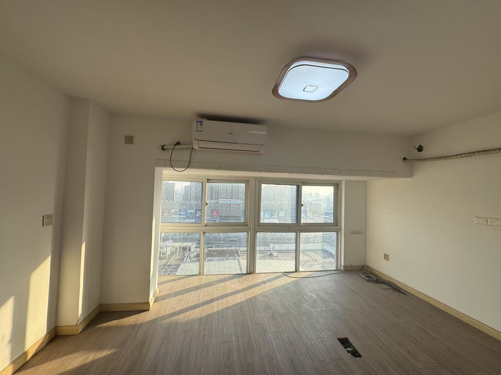 意邦绿墅湾 1室1厅1卫 45.59m²