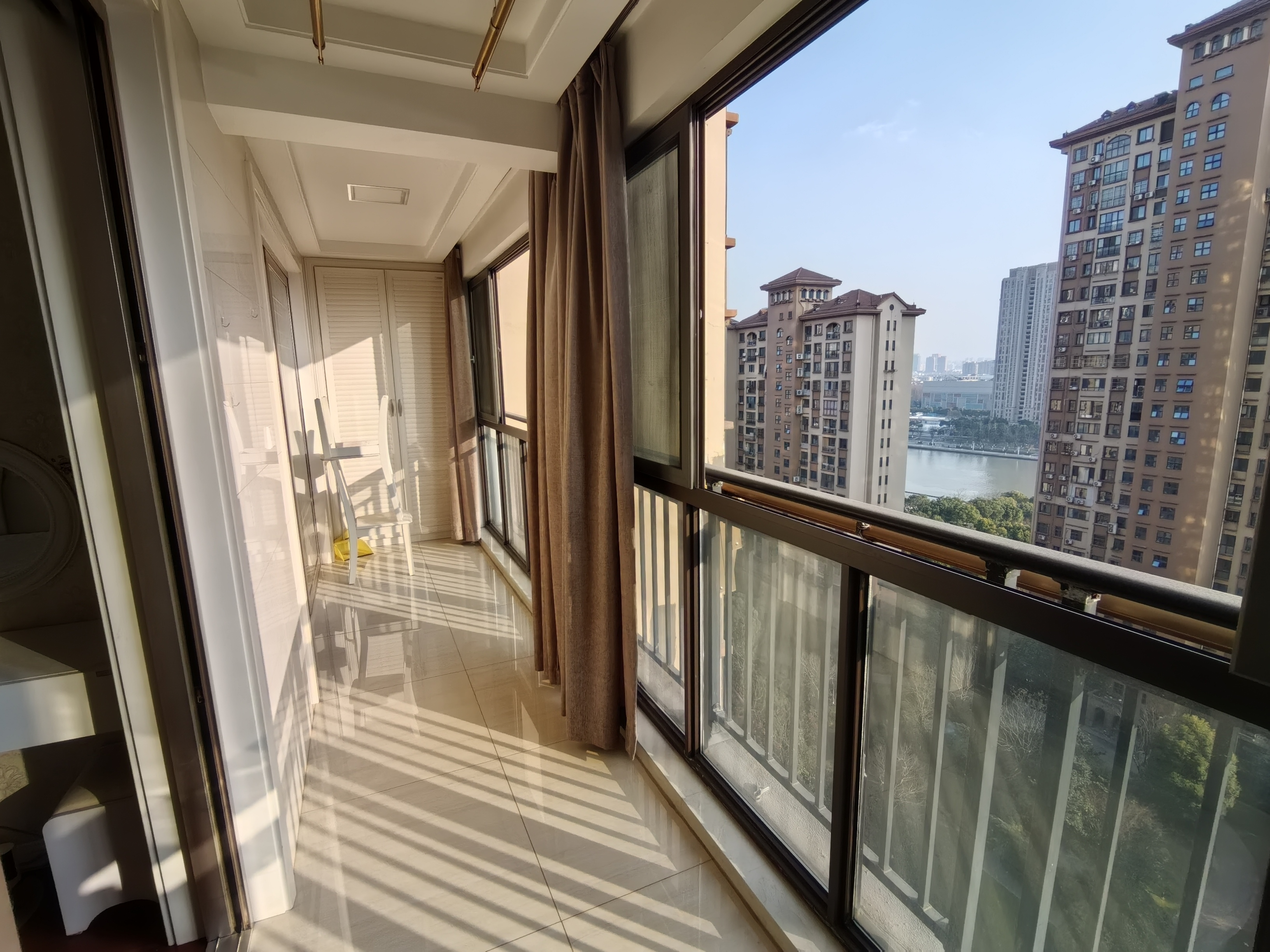 华强城一期 3室2厅1卫 114.48m²