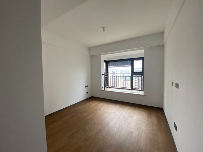 春风南岸西园 3室2厅2卫 121.96m²