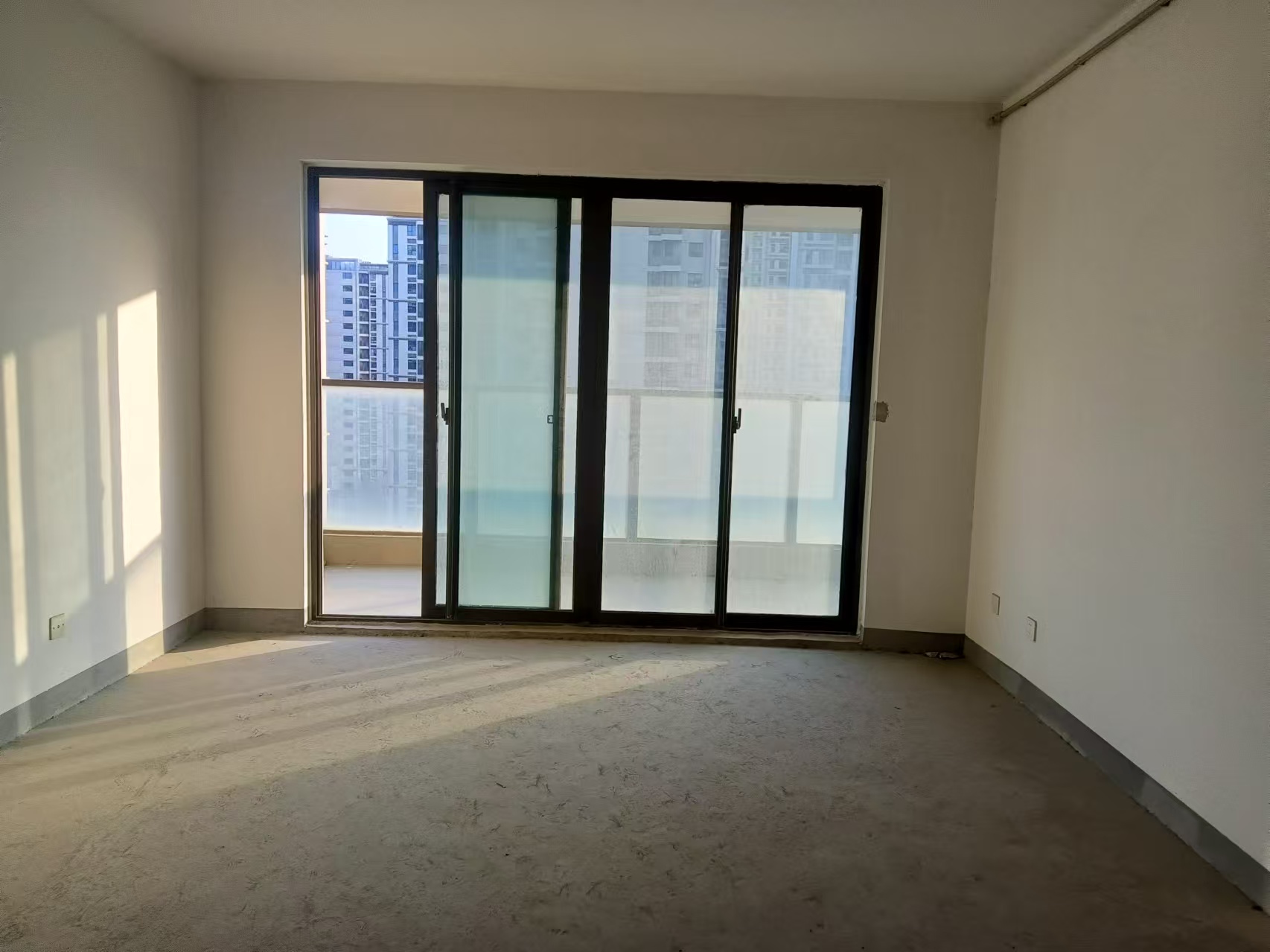 国城璟府 3室2厅2卫 144m&sup2;