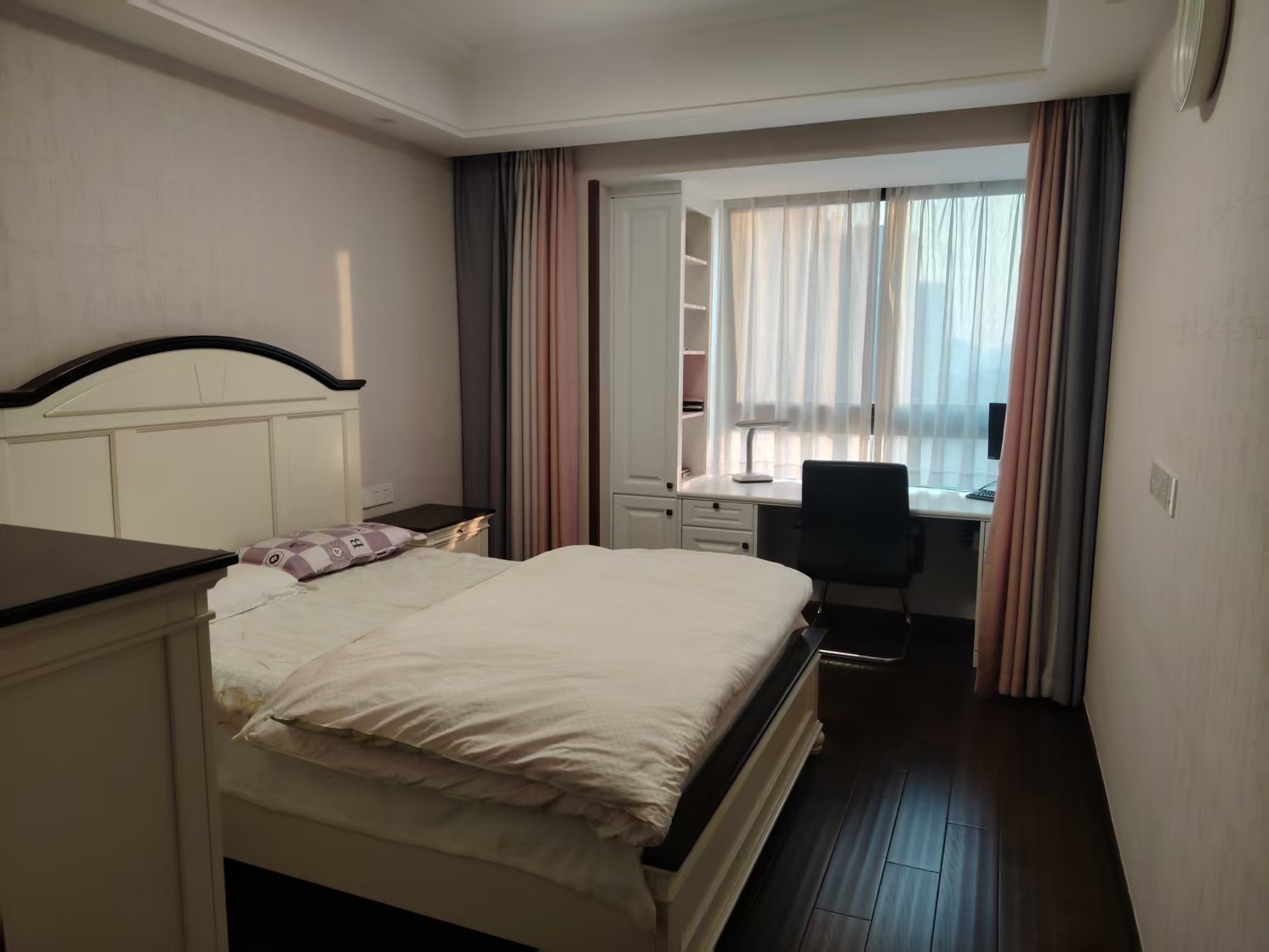吴中豪景华庭 4室2厅3卫 179.33m&sup2;