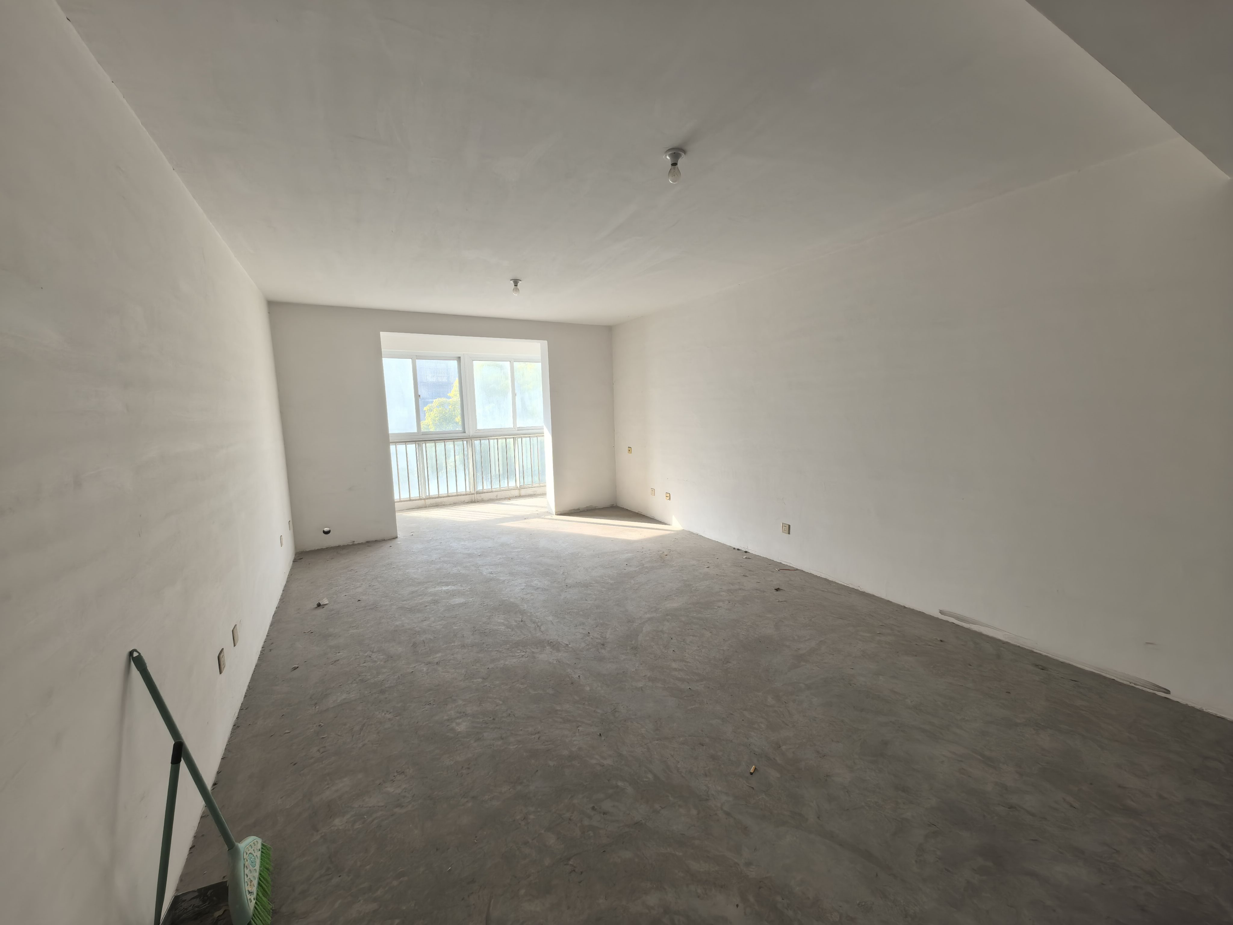 天润家园 3室2厅2卫 128.58m²