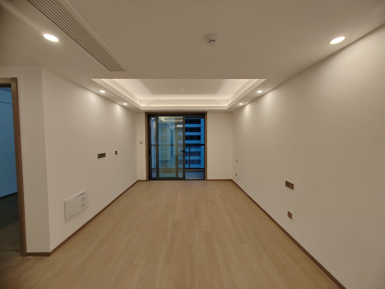 卓越府 3室2厅1卫 100.01m²