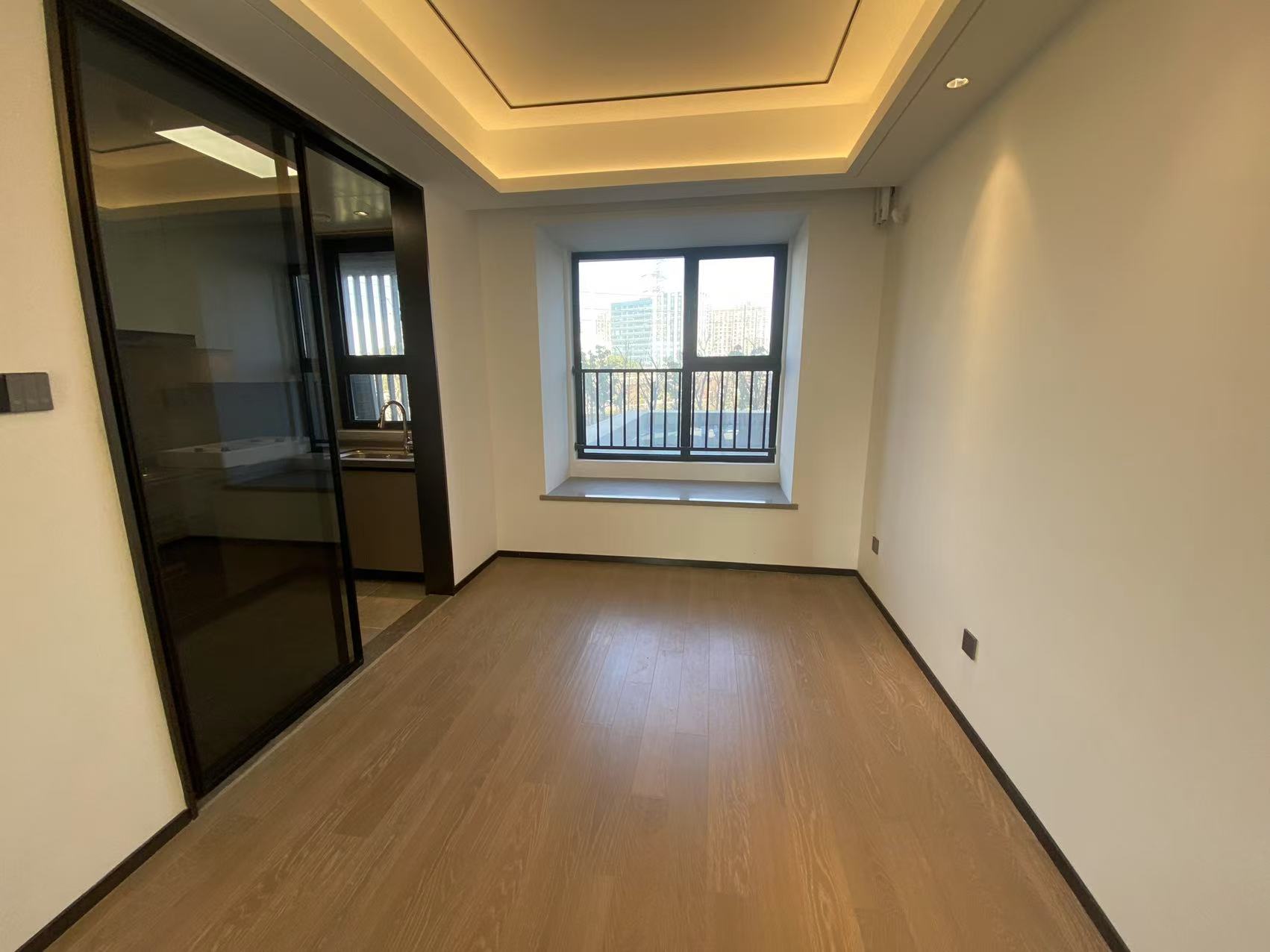 滨江道静园 4室2厅2卫 143.4m&sup2;
