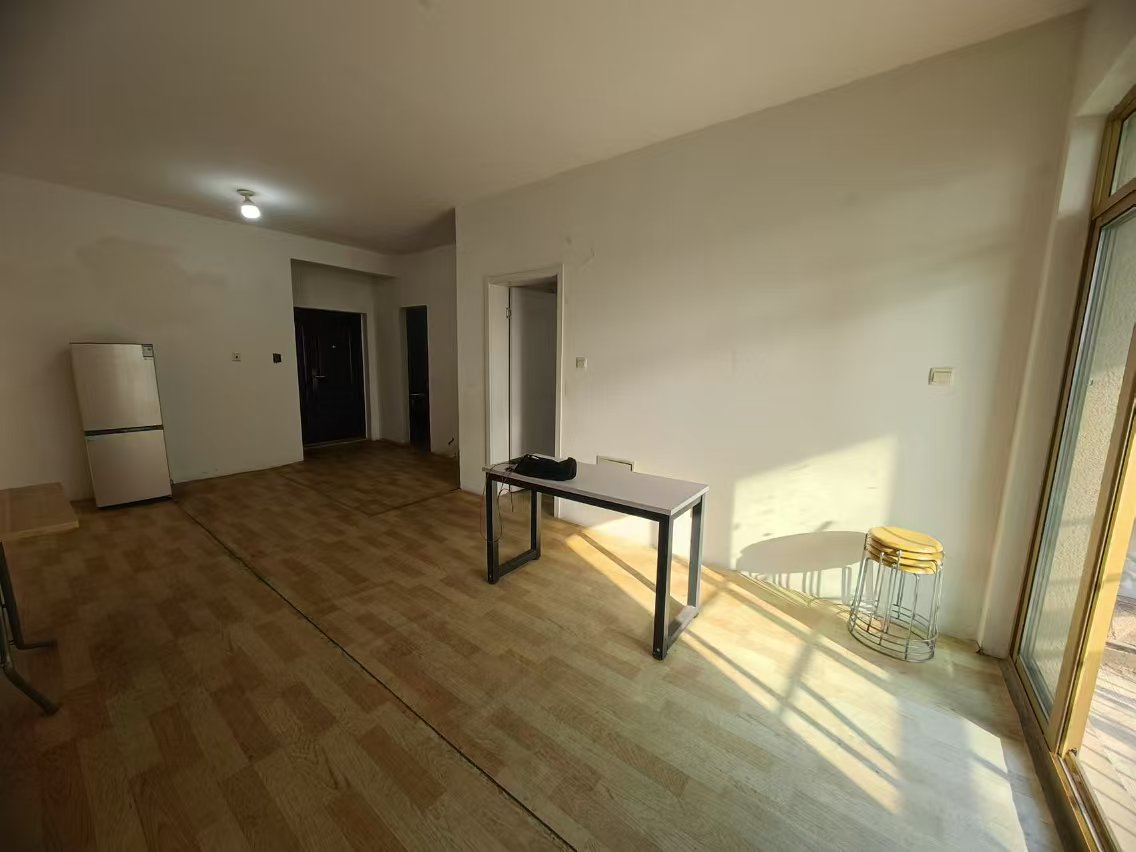 恒盛豪庭 2室2厅1卫 95m&sup2;