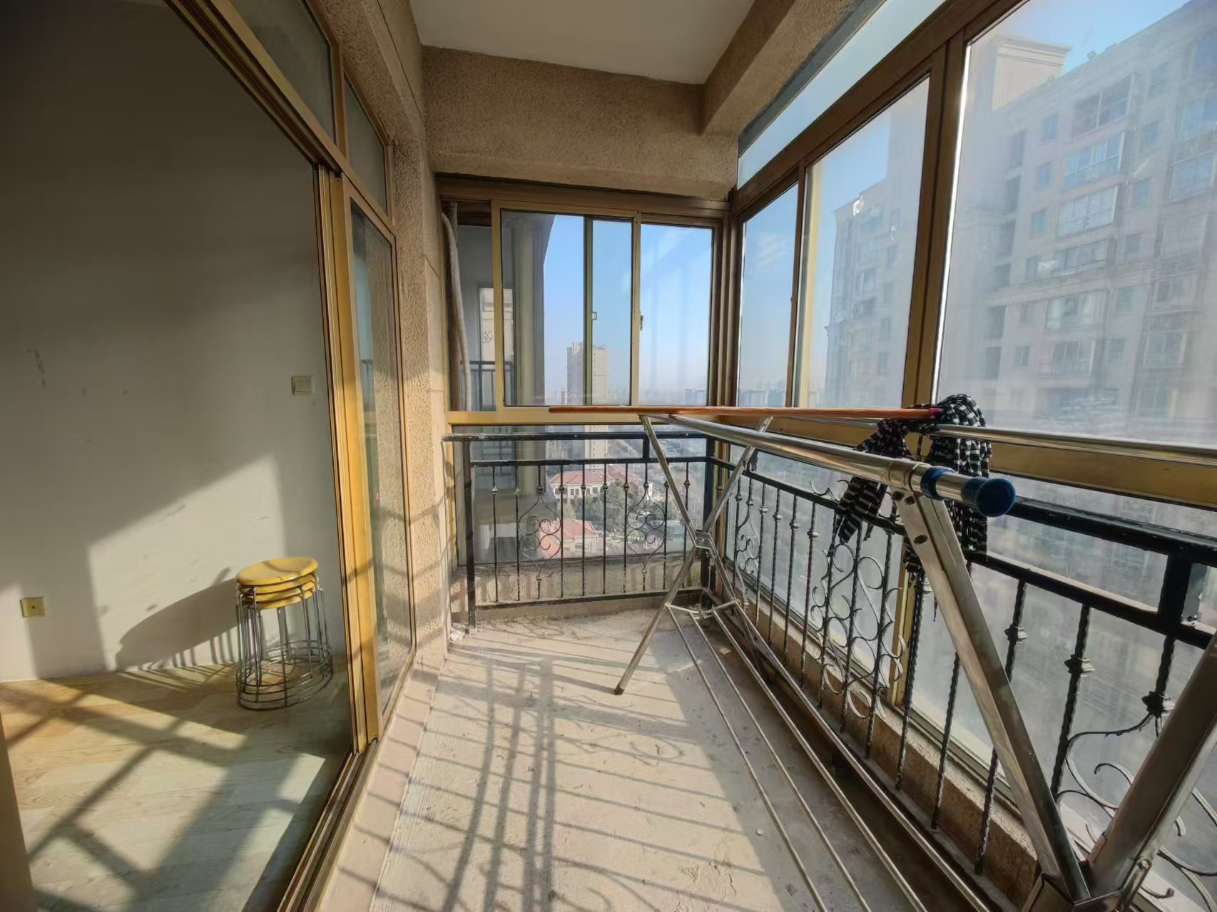 恒盛豪庭 2室2厅1卫 95m&sup2;