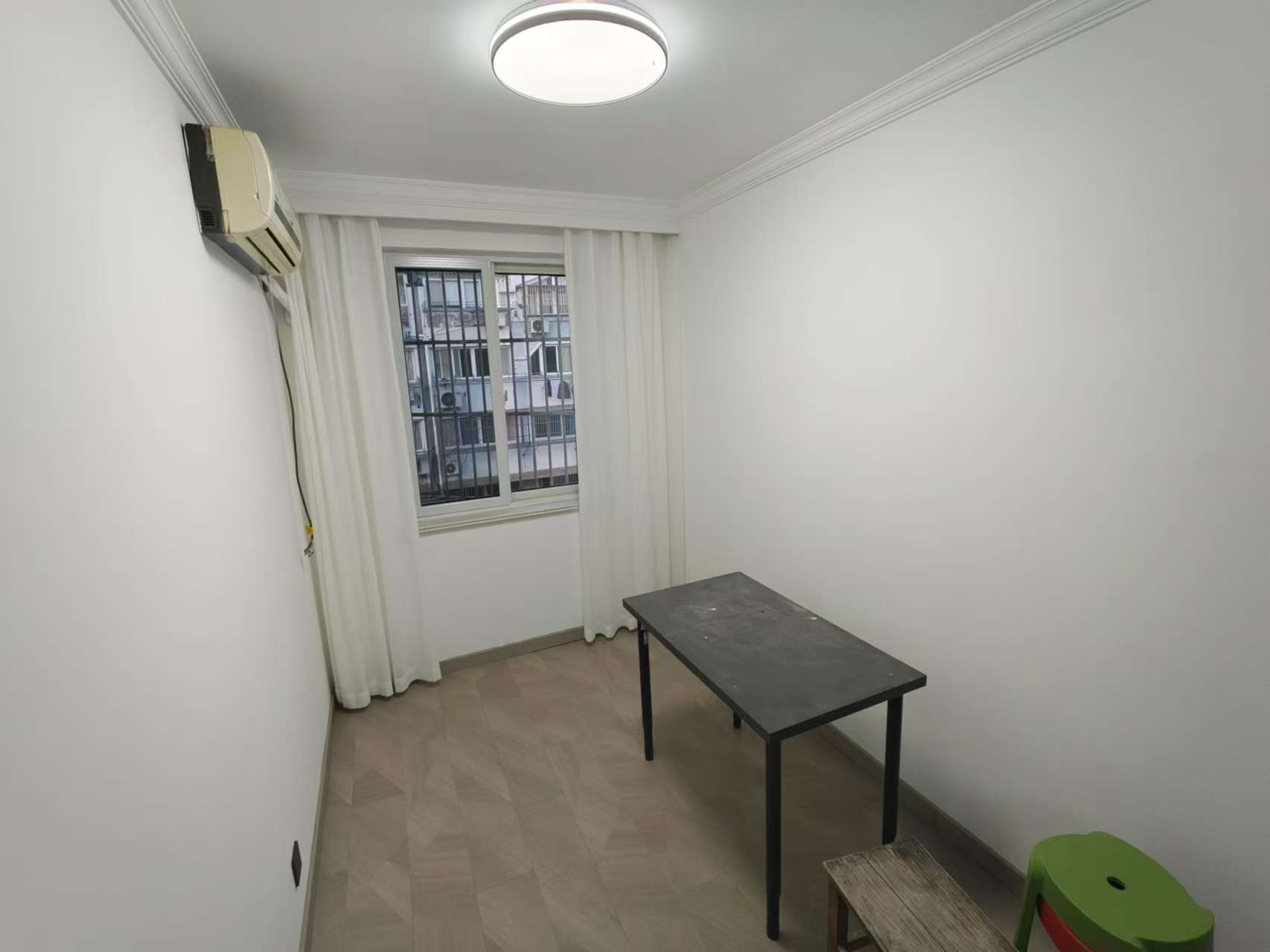 锦安花园一期 4室2厅2卫 140.86m&sup2;