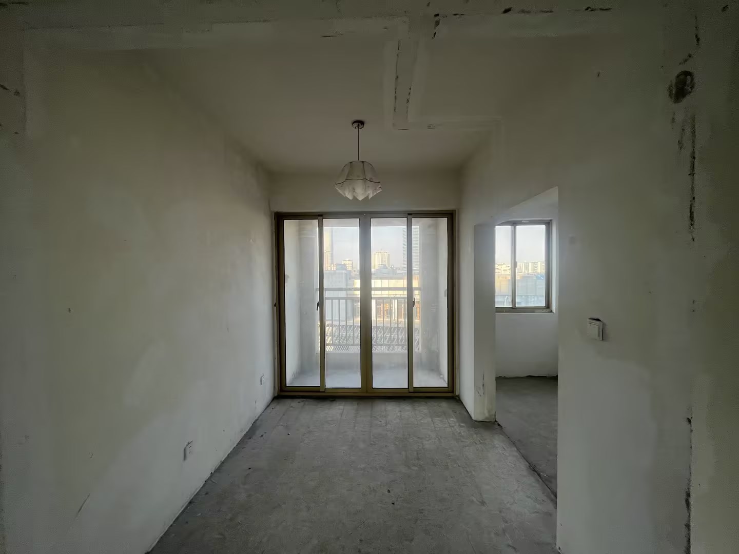 尚海湾 2室1厅1卫 104.39m²